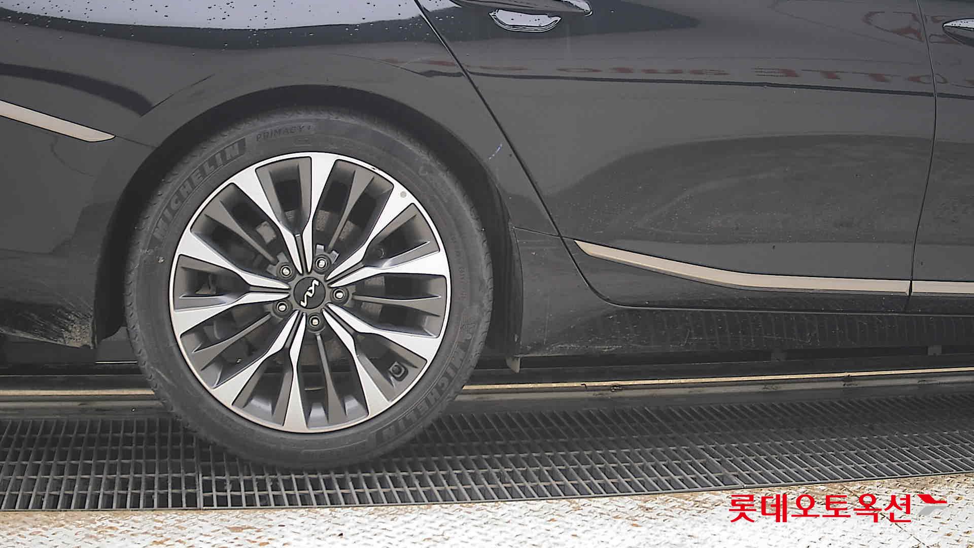 2022 - kia k8