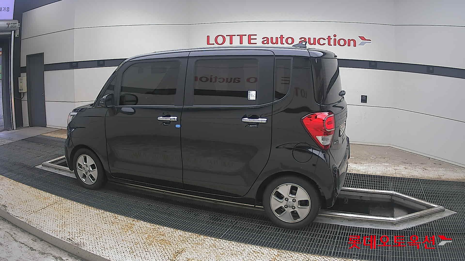 2021 - kia ray