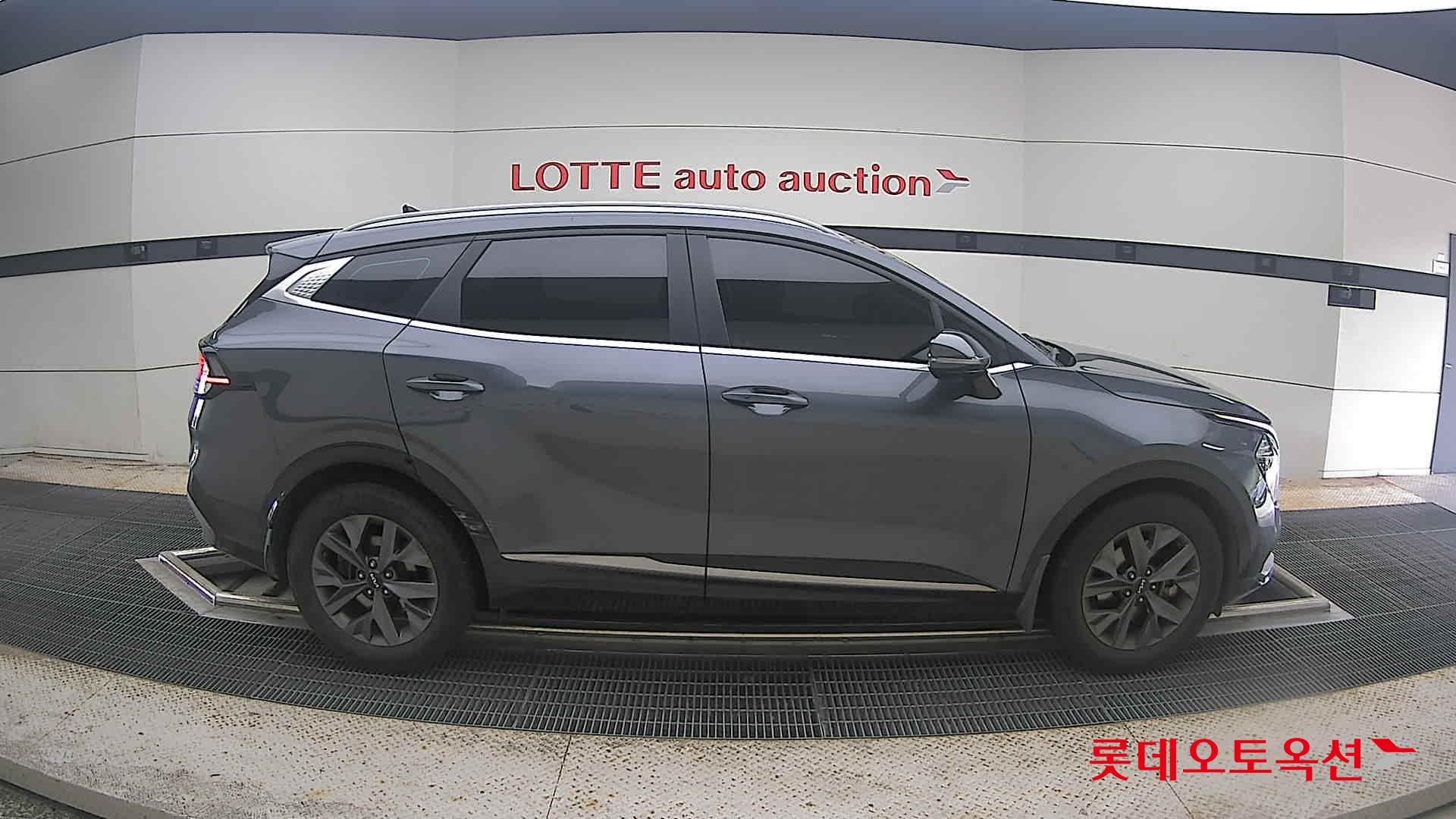 2023 - kia sportage