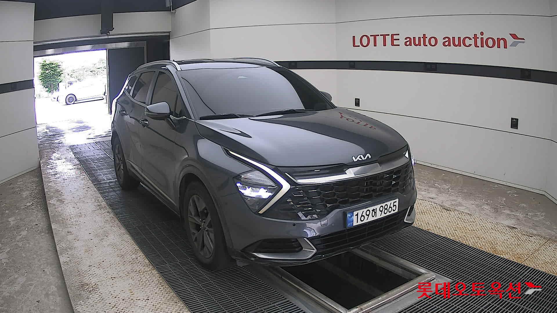 2023 - kia sportage