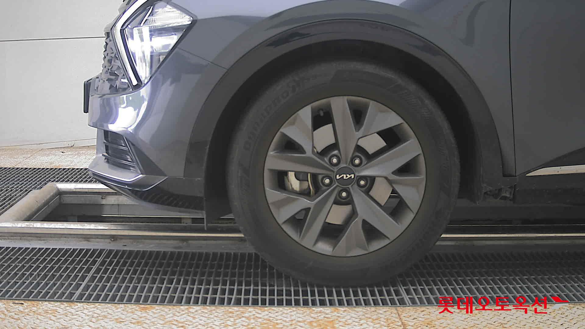 2023 - kia sportage