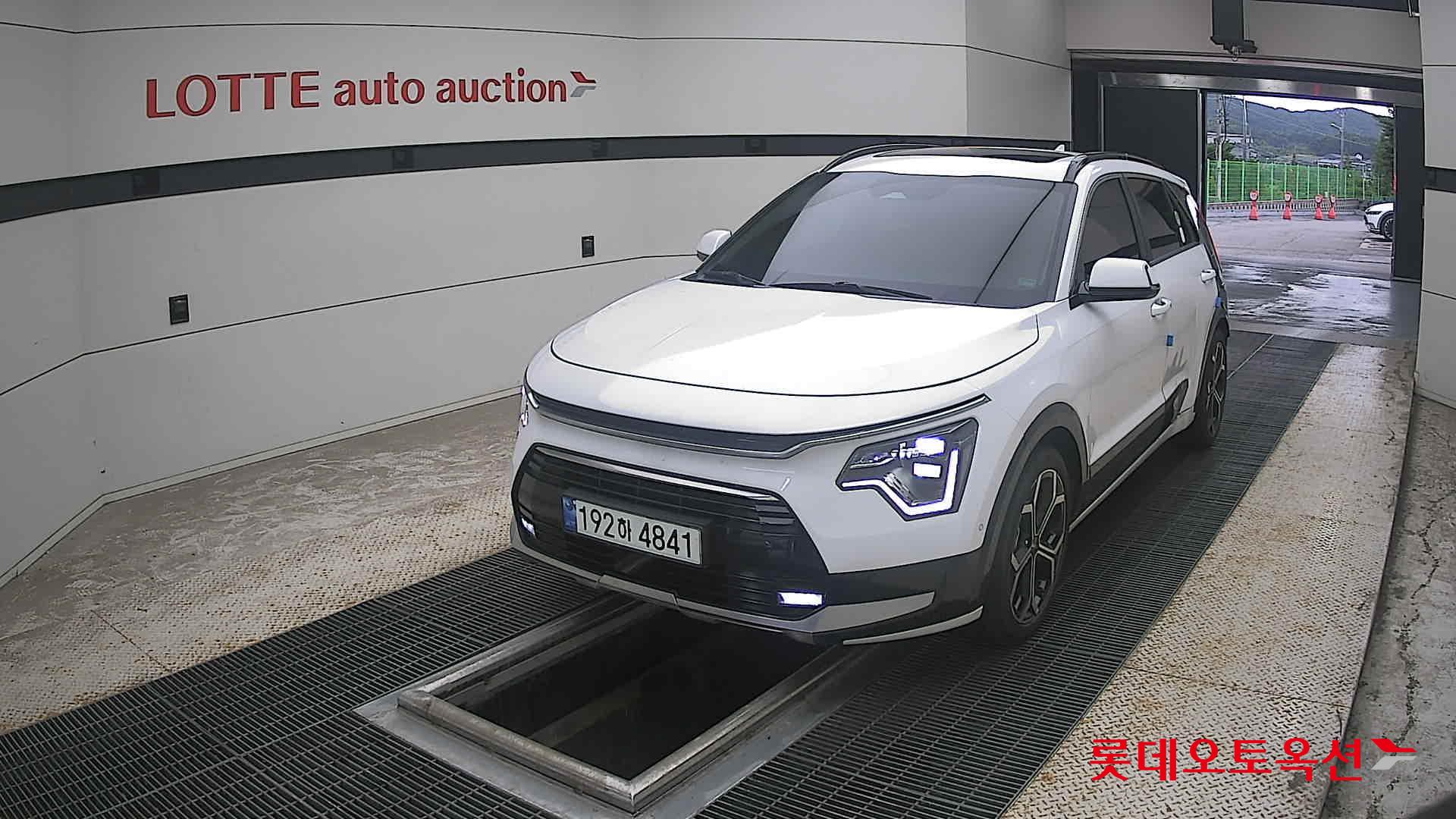 2024 - kia niro