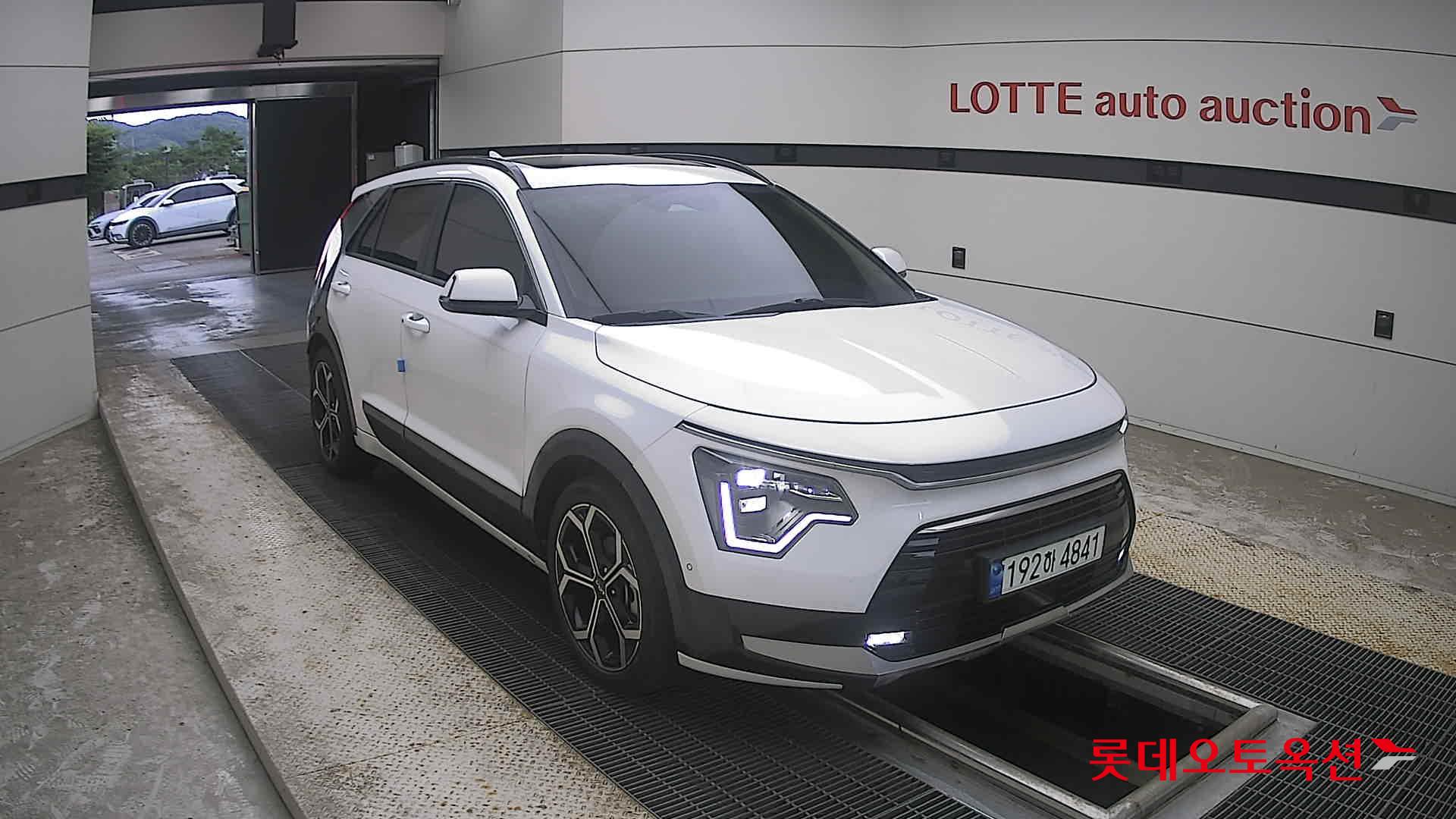 2024 - kia niro