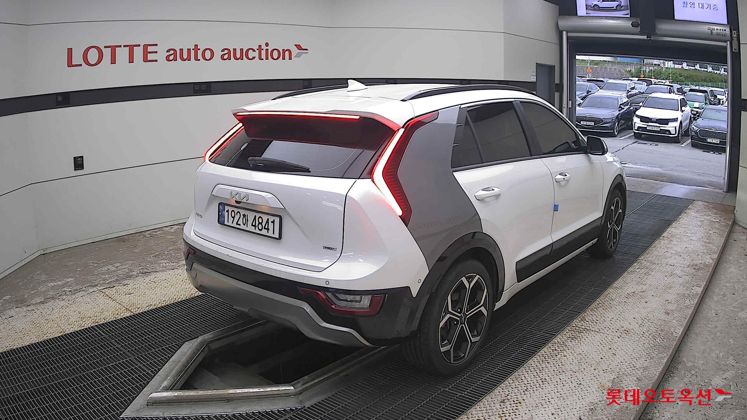 2024 - kia niro