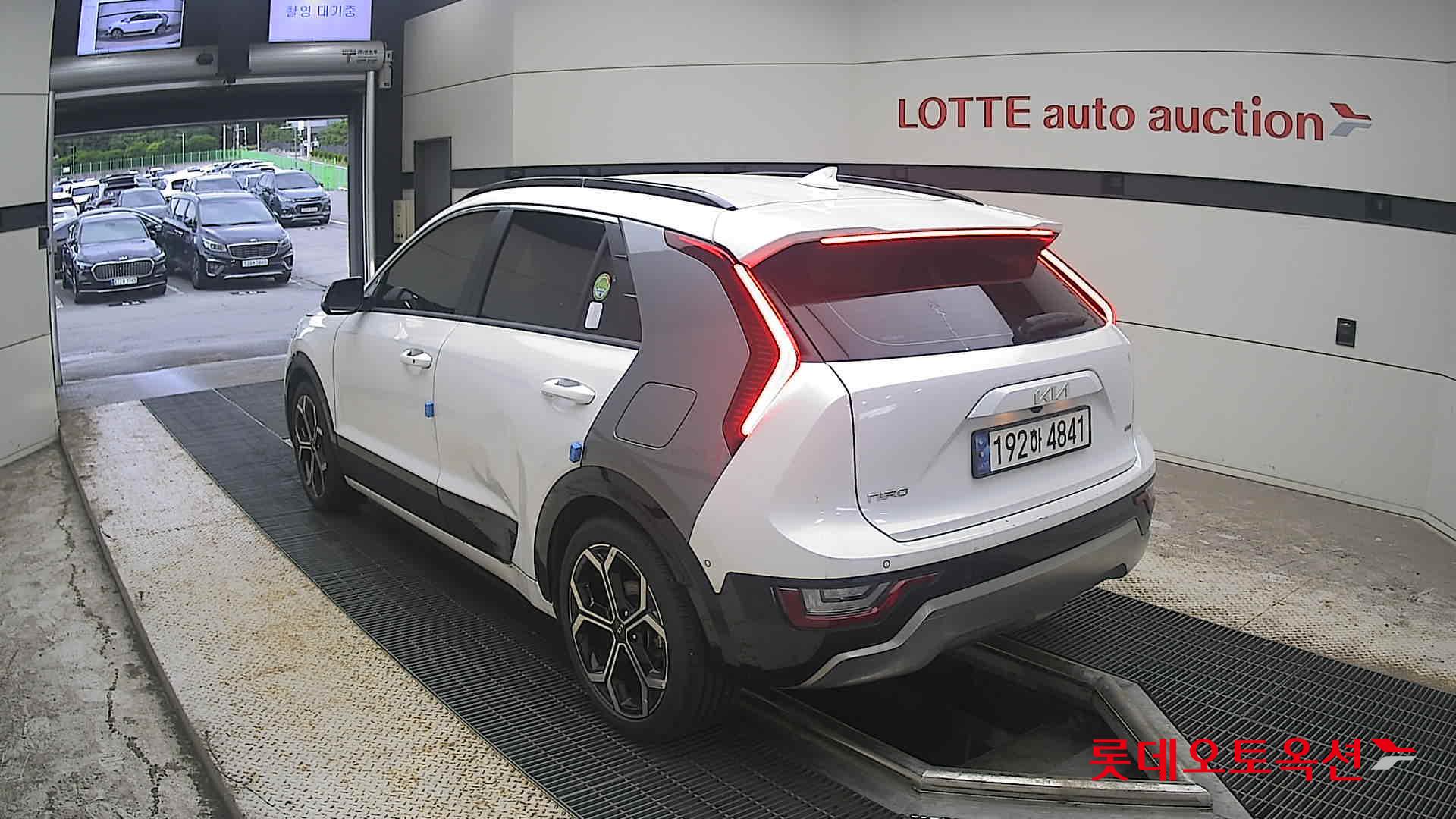 2024 - kia niro