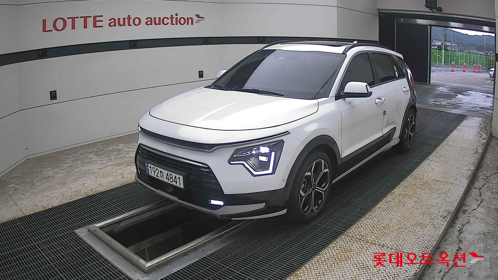 2024 - kia niro