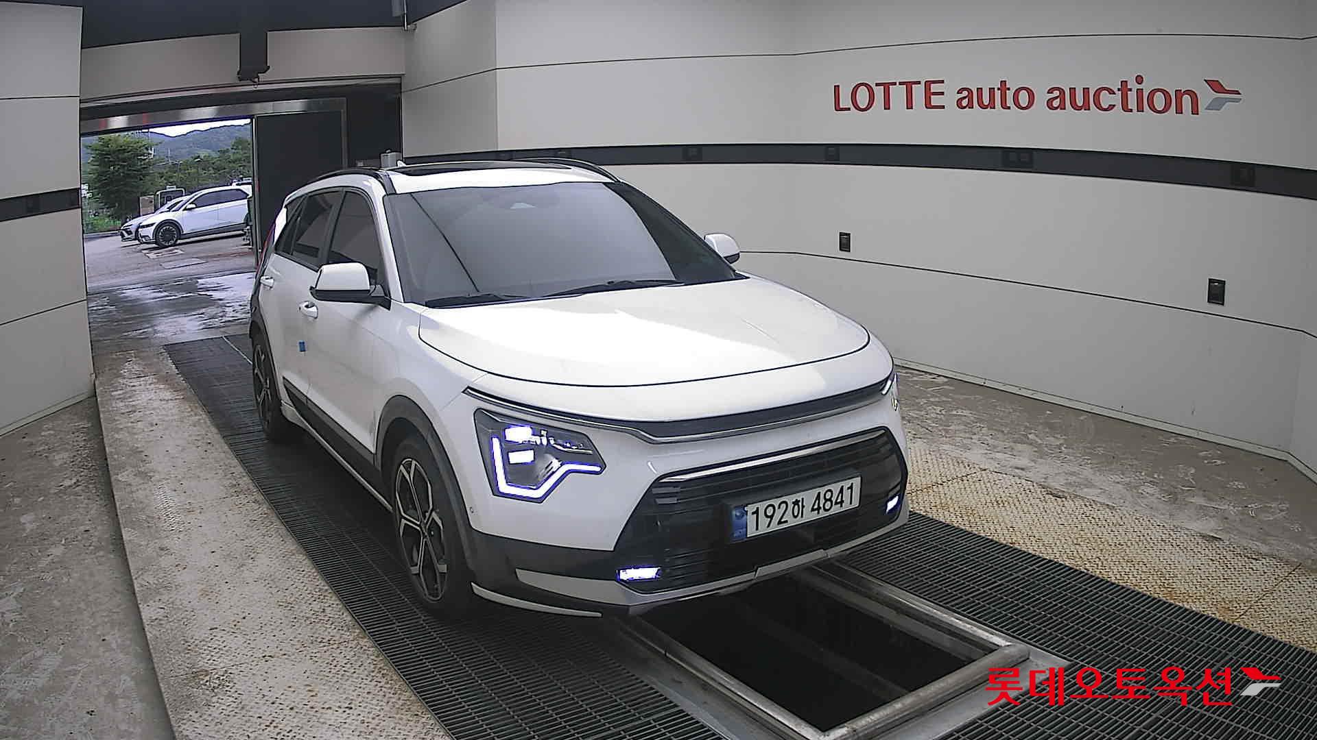 2024 - kia niro