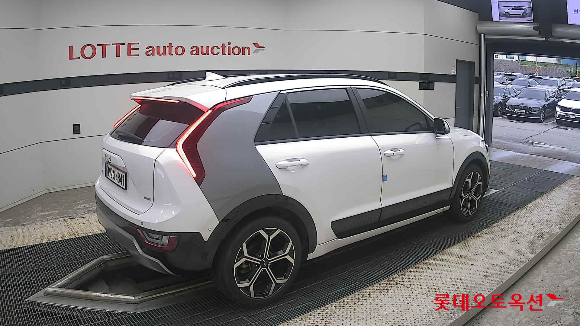 2024 - kia niro