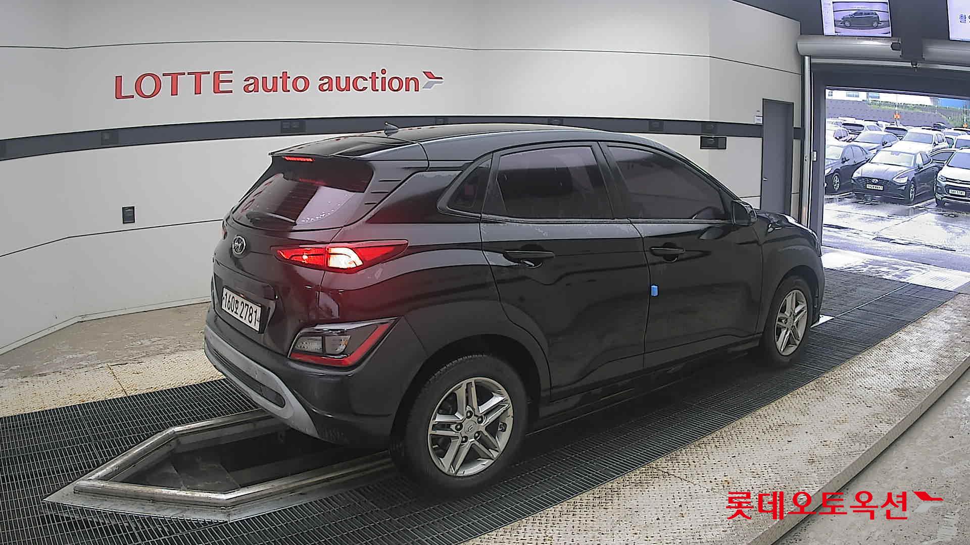 2021 - hyundai kona