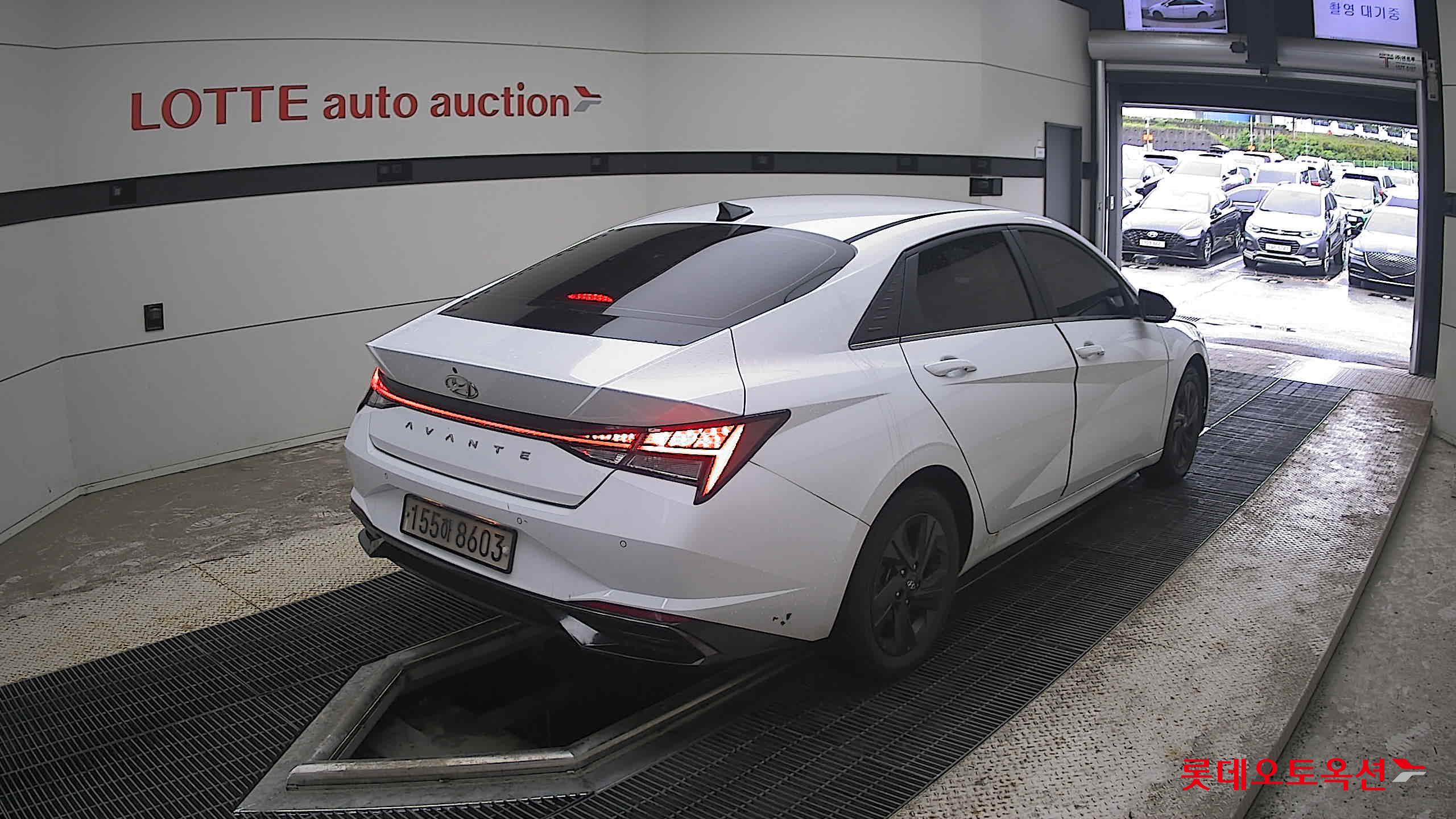 2021 - hyundai avante