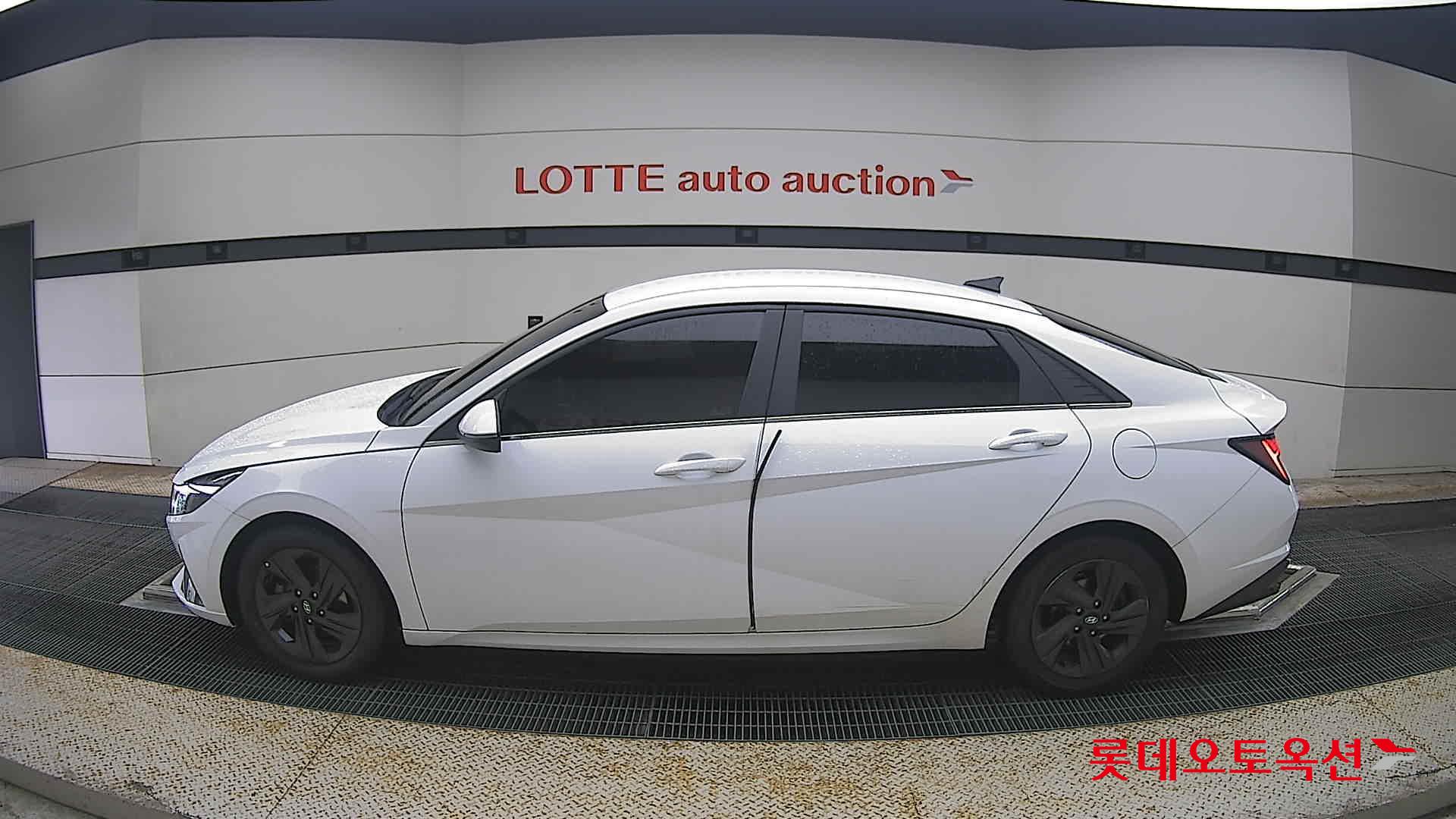 2021 - hyundai avante
