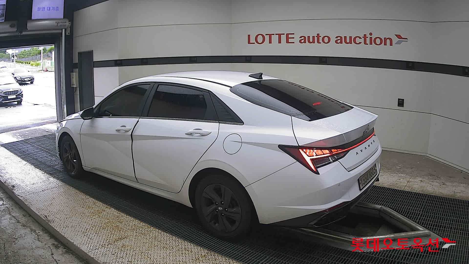 2021 - hyundai avante