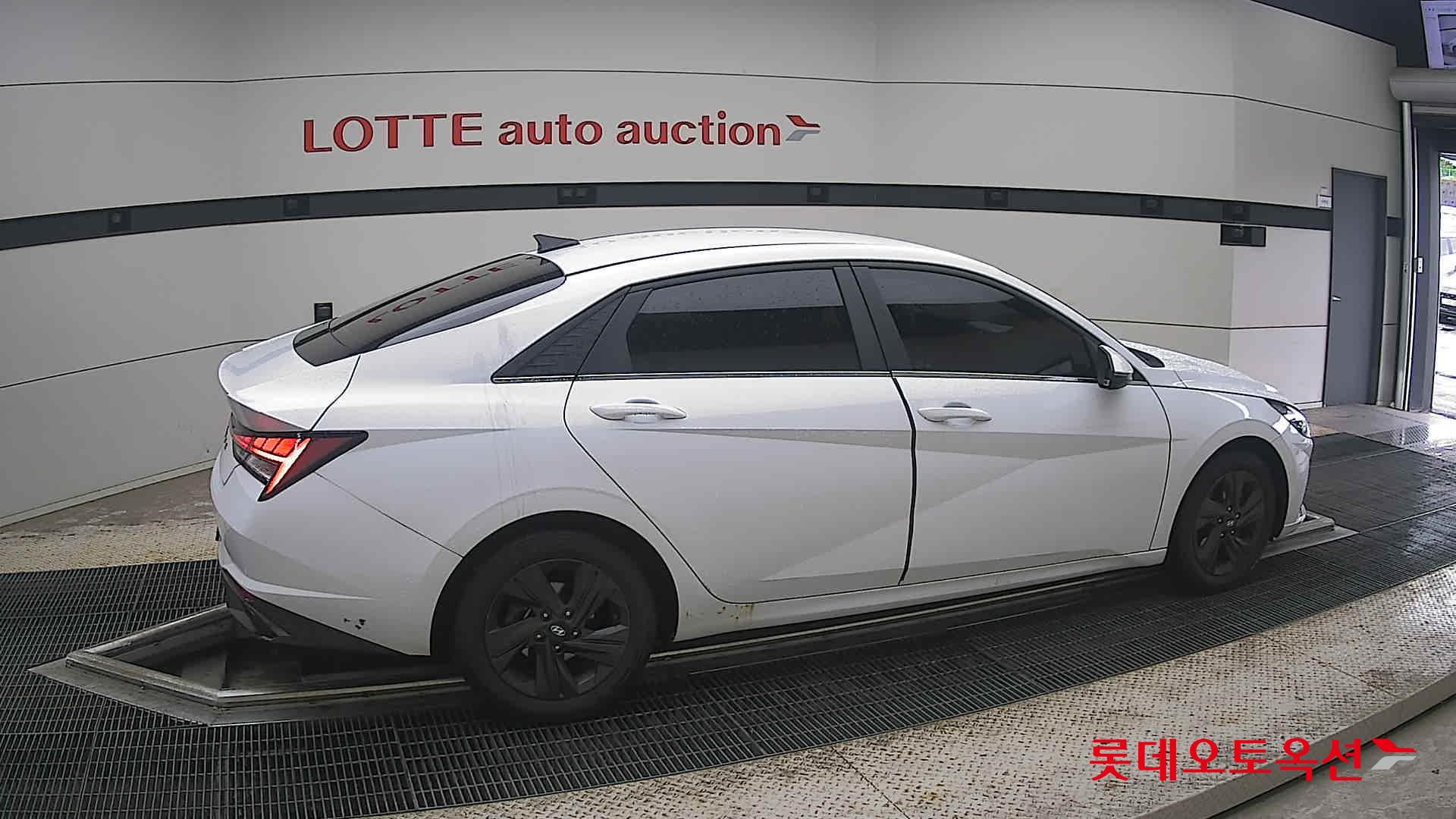 2021 - hyundai avante