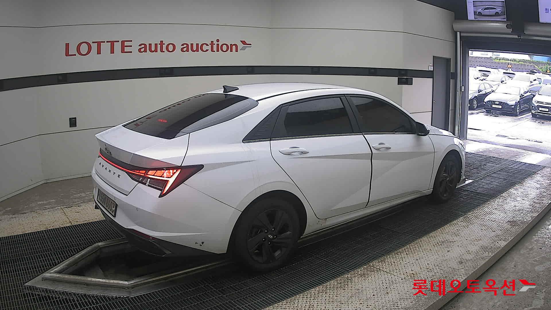 2021 - hyundai avante