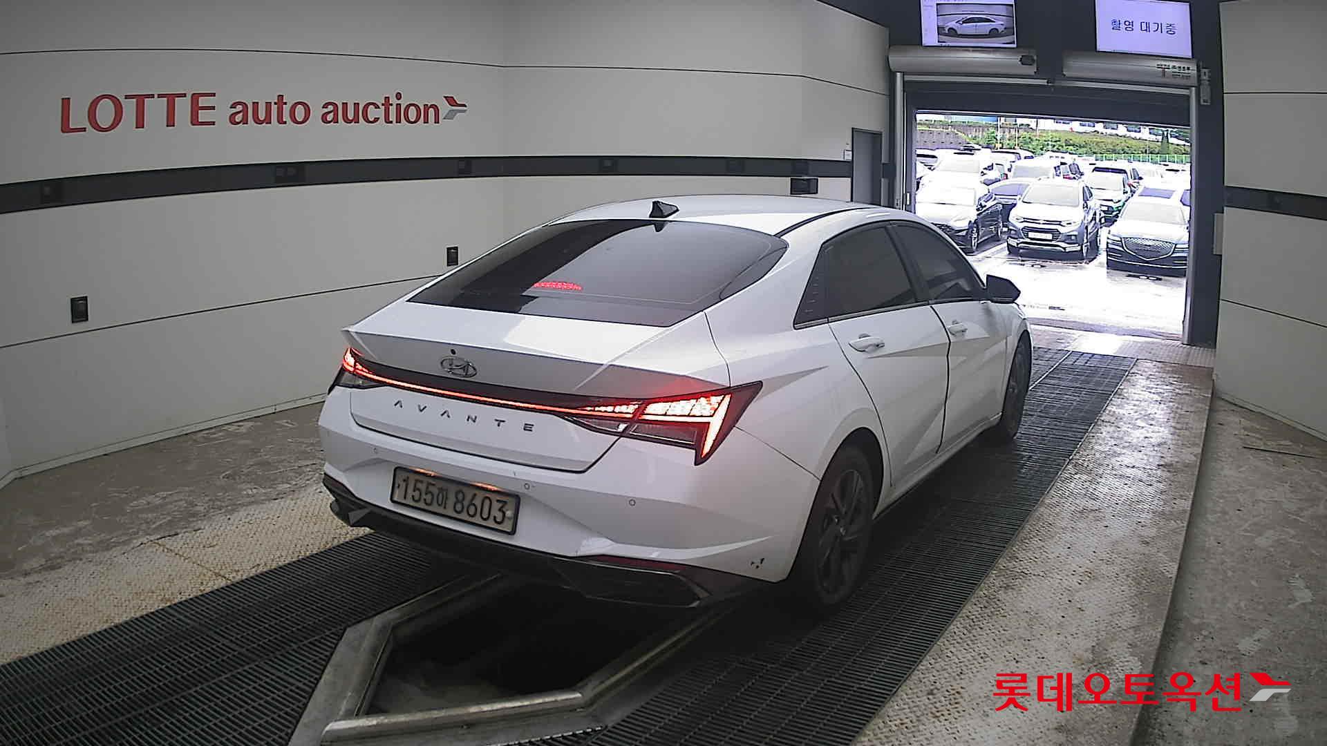2021 - hyundai avante