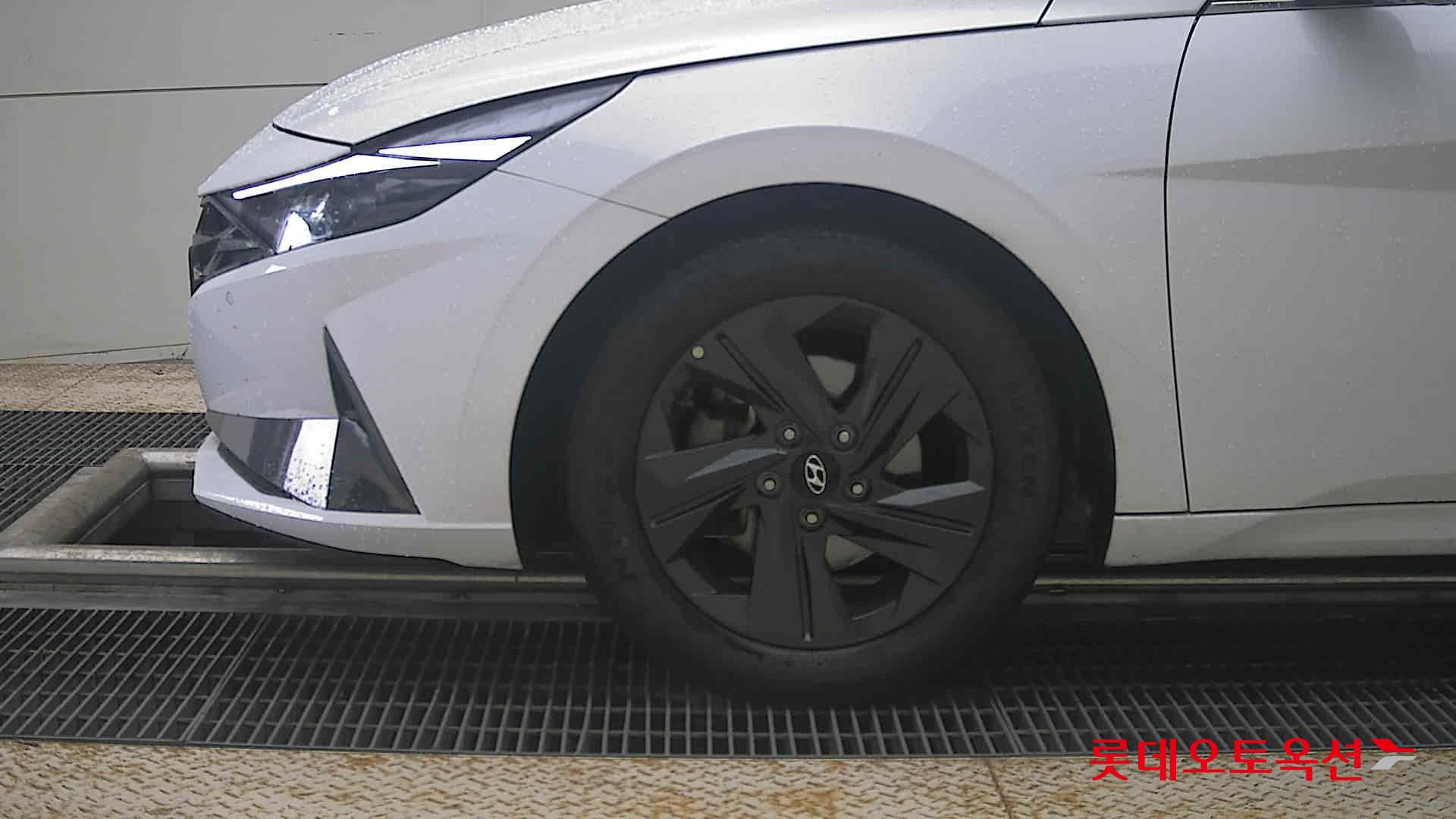 2021 - hyundai avante