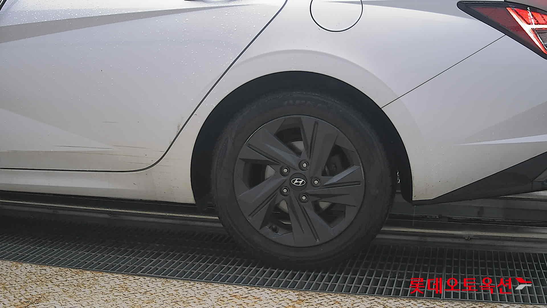 2021 - hyundai avante