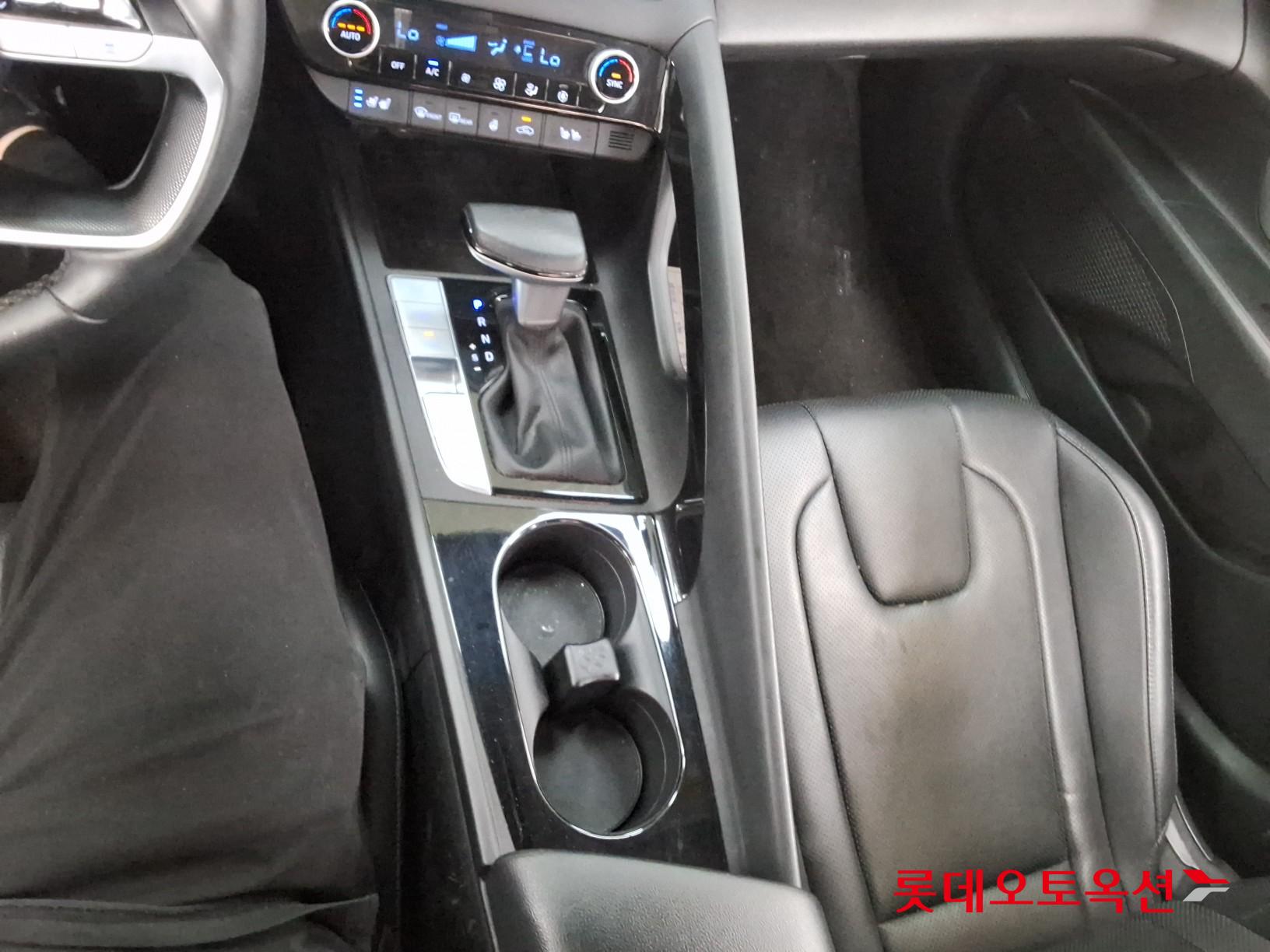 2021 - hyundai avante