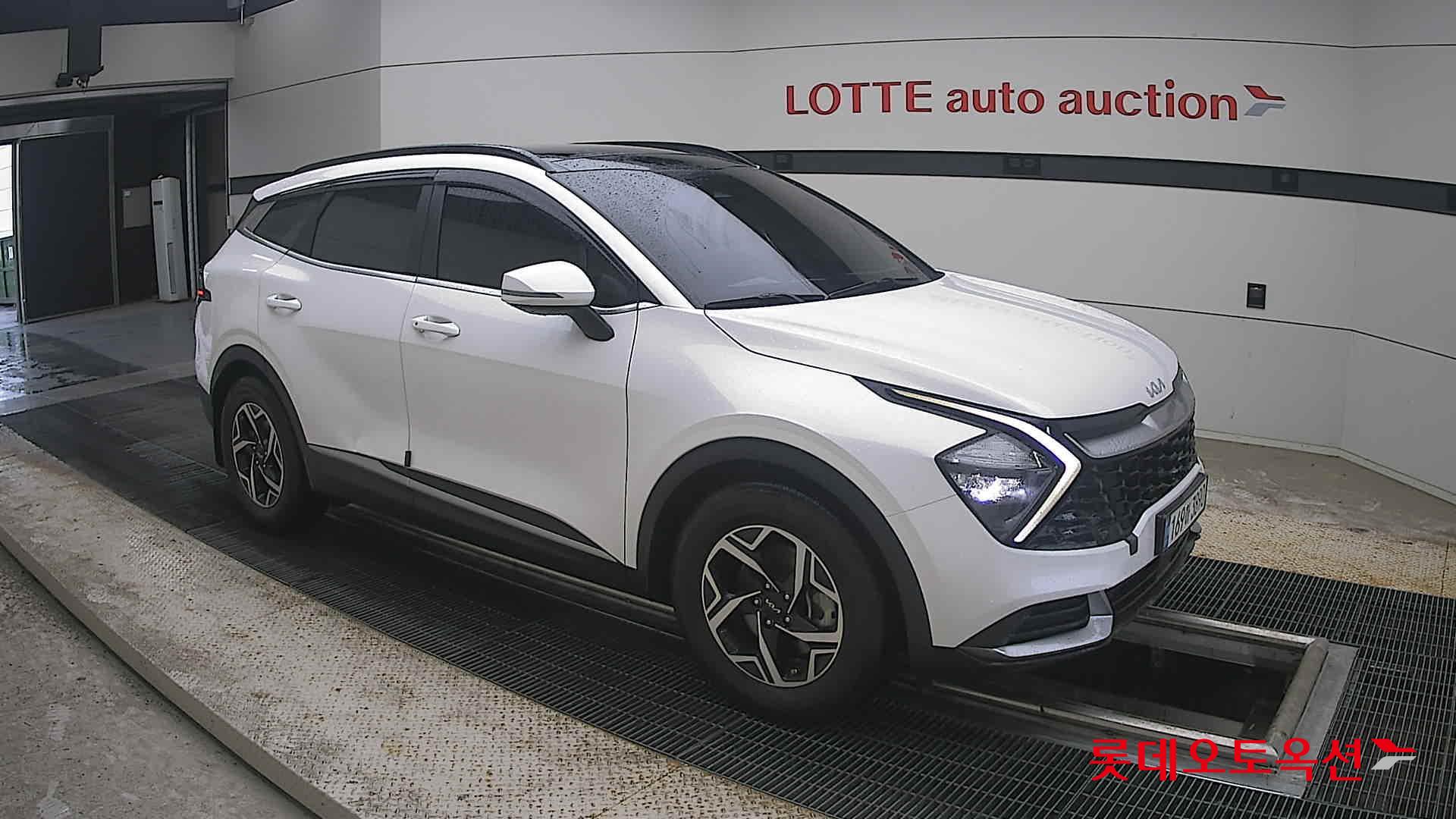 2022 - kia sportage