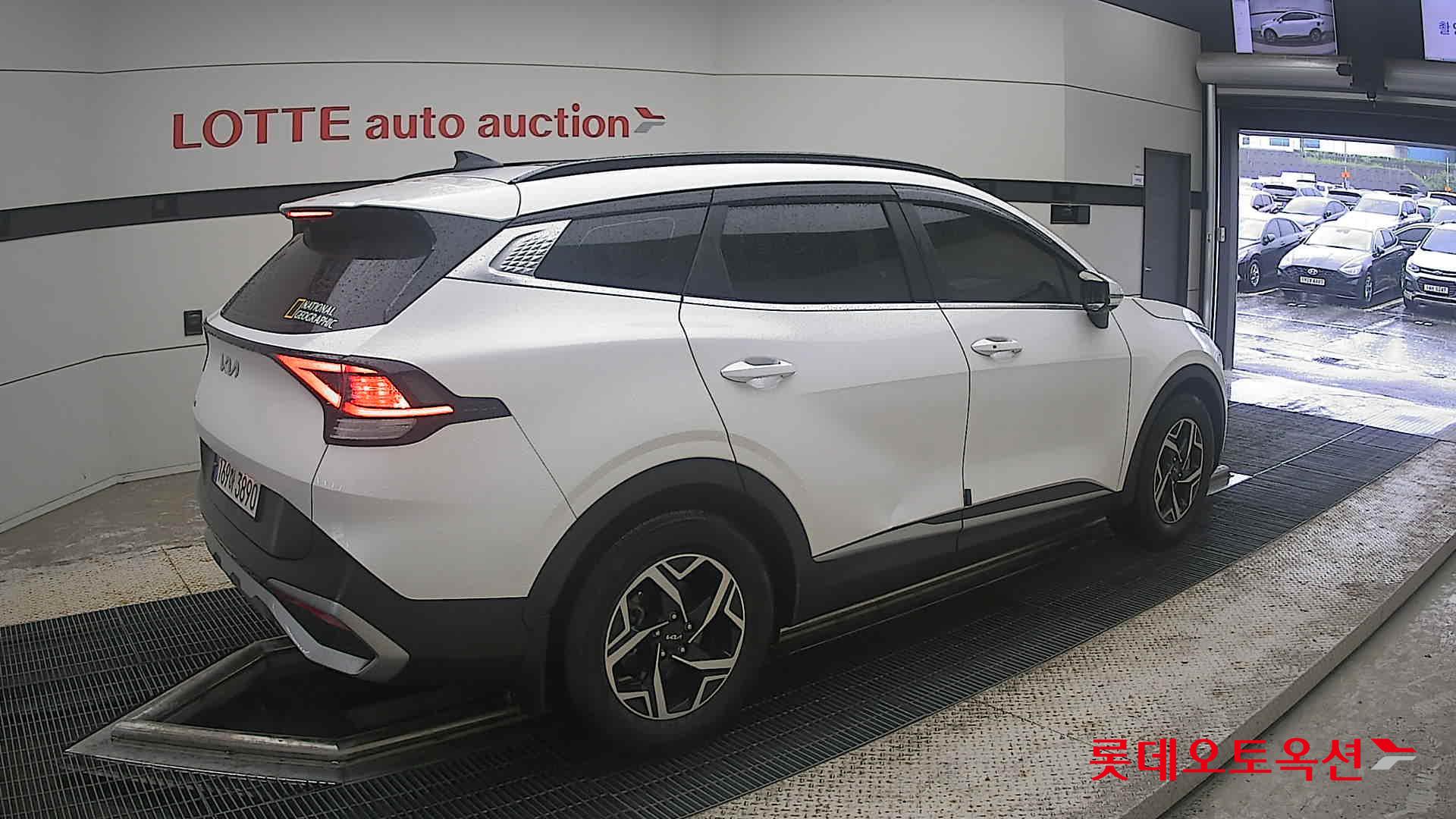 2022 - kia sportage