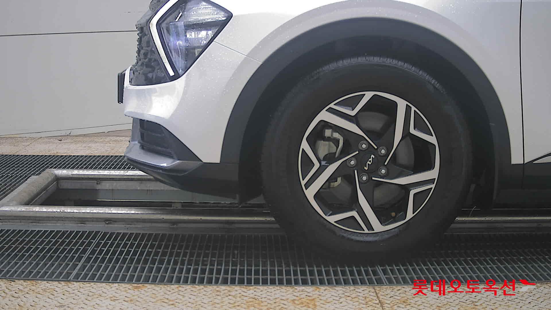 2022 - kia sportage