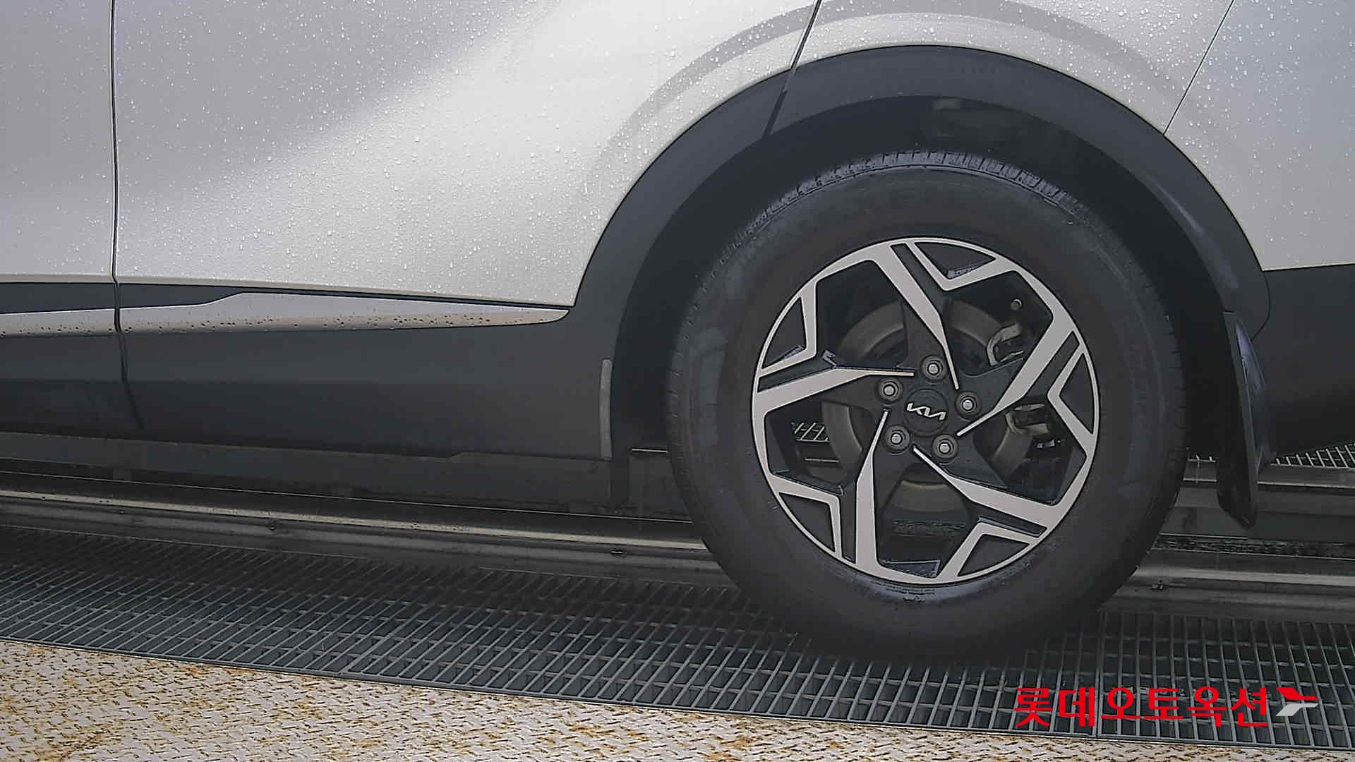 2022 - kia sportage