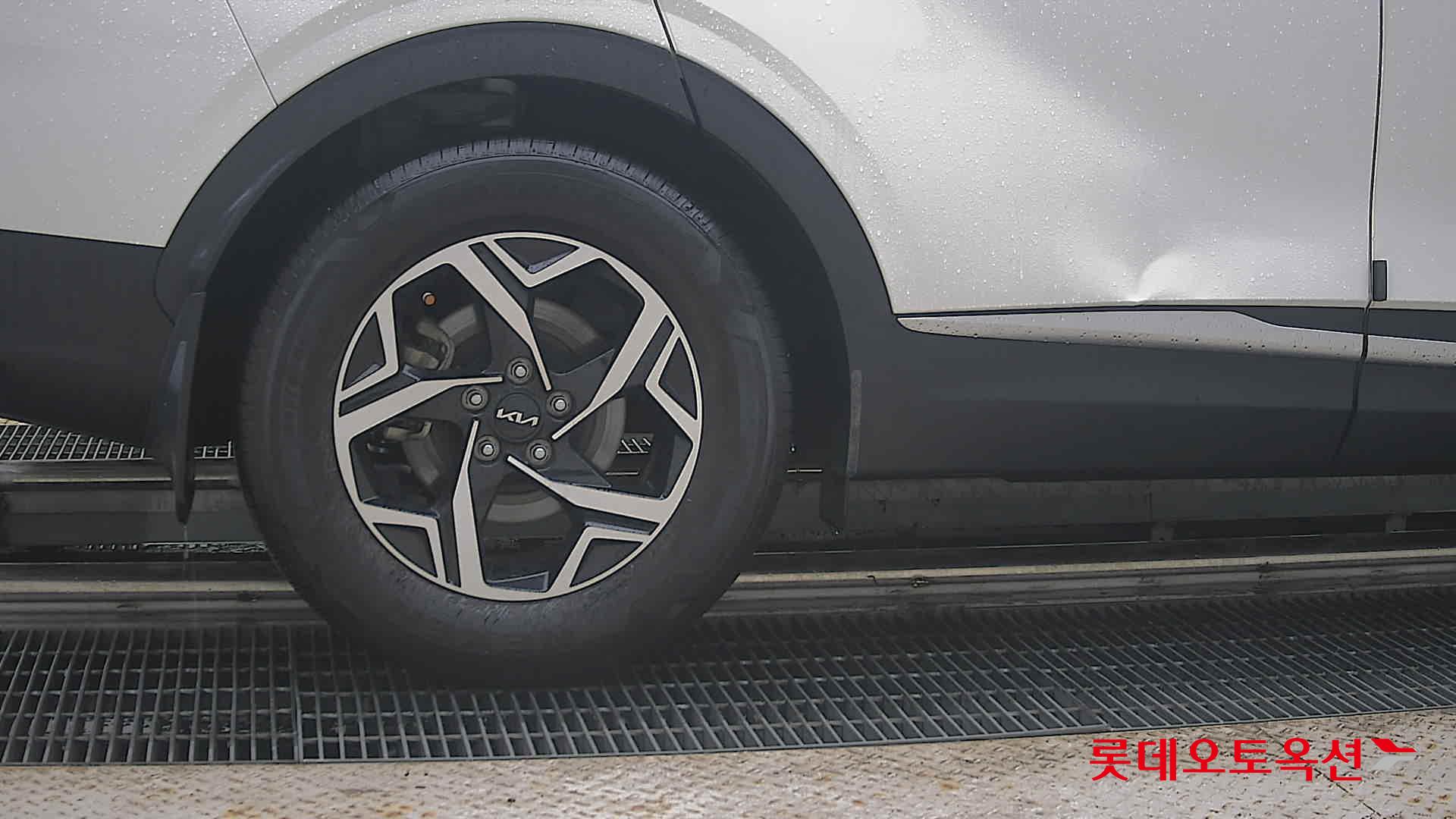 2022 - kia sportage