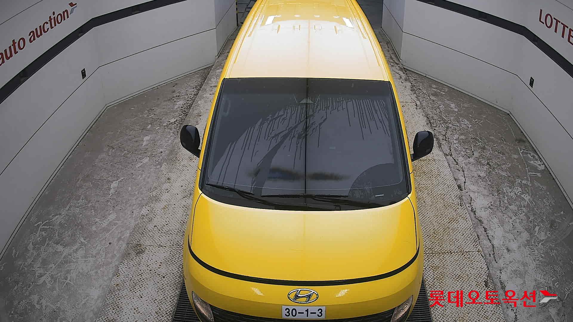 2023 - hyundai staria