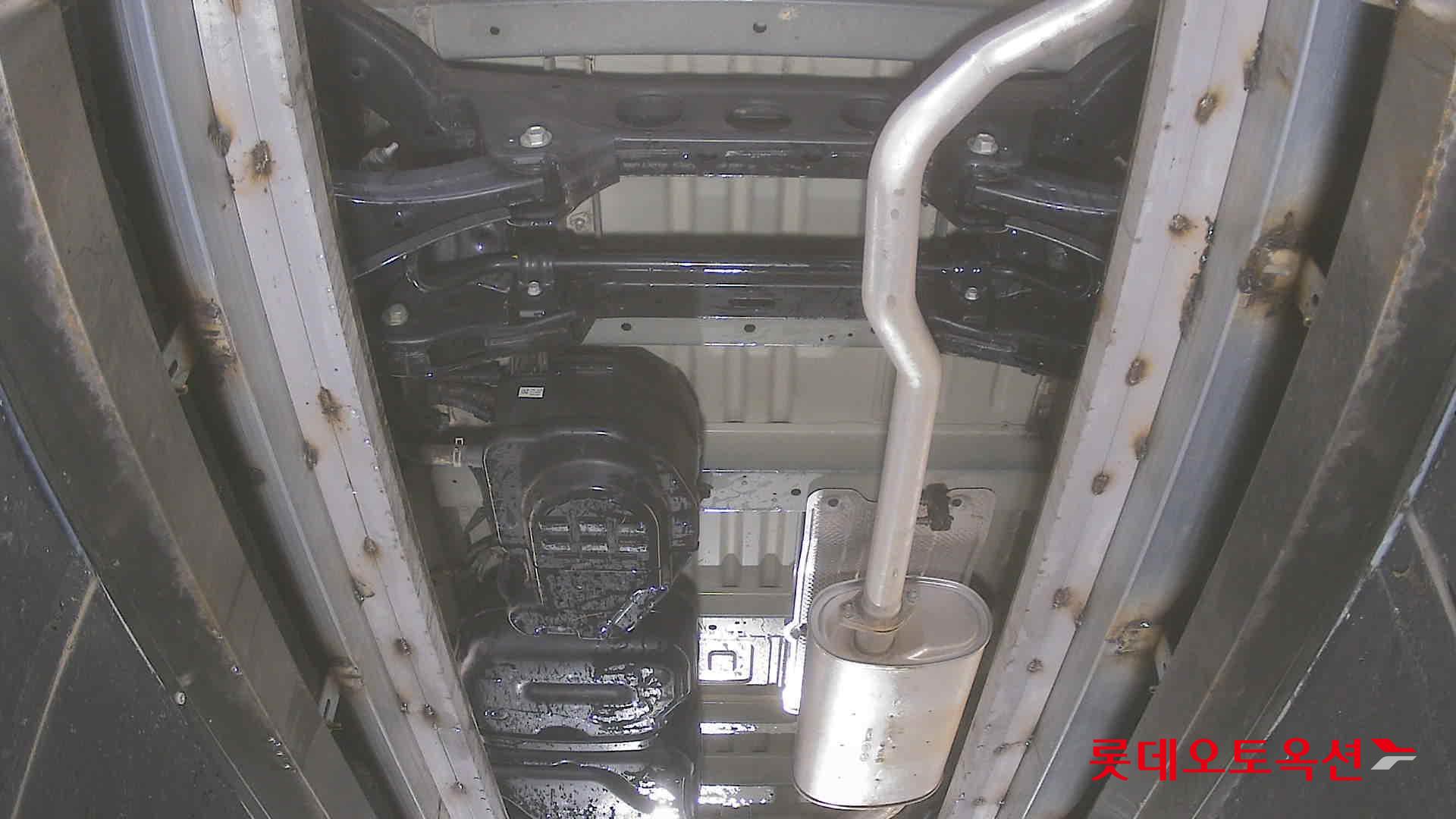 2023 - hyundai staria
