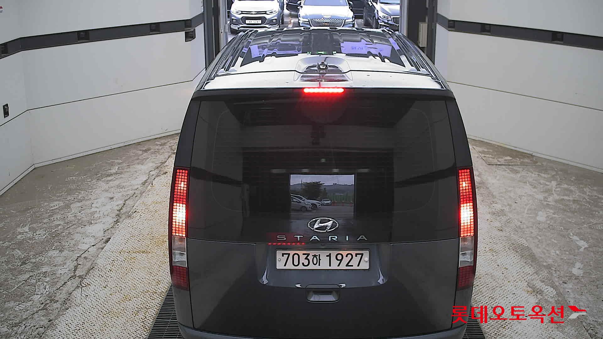 2023 - hyundai staria