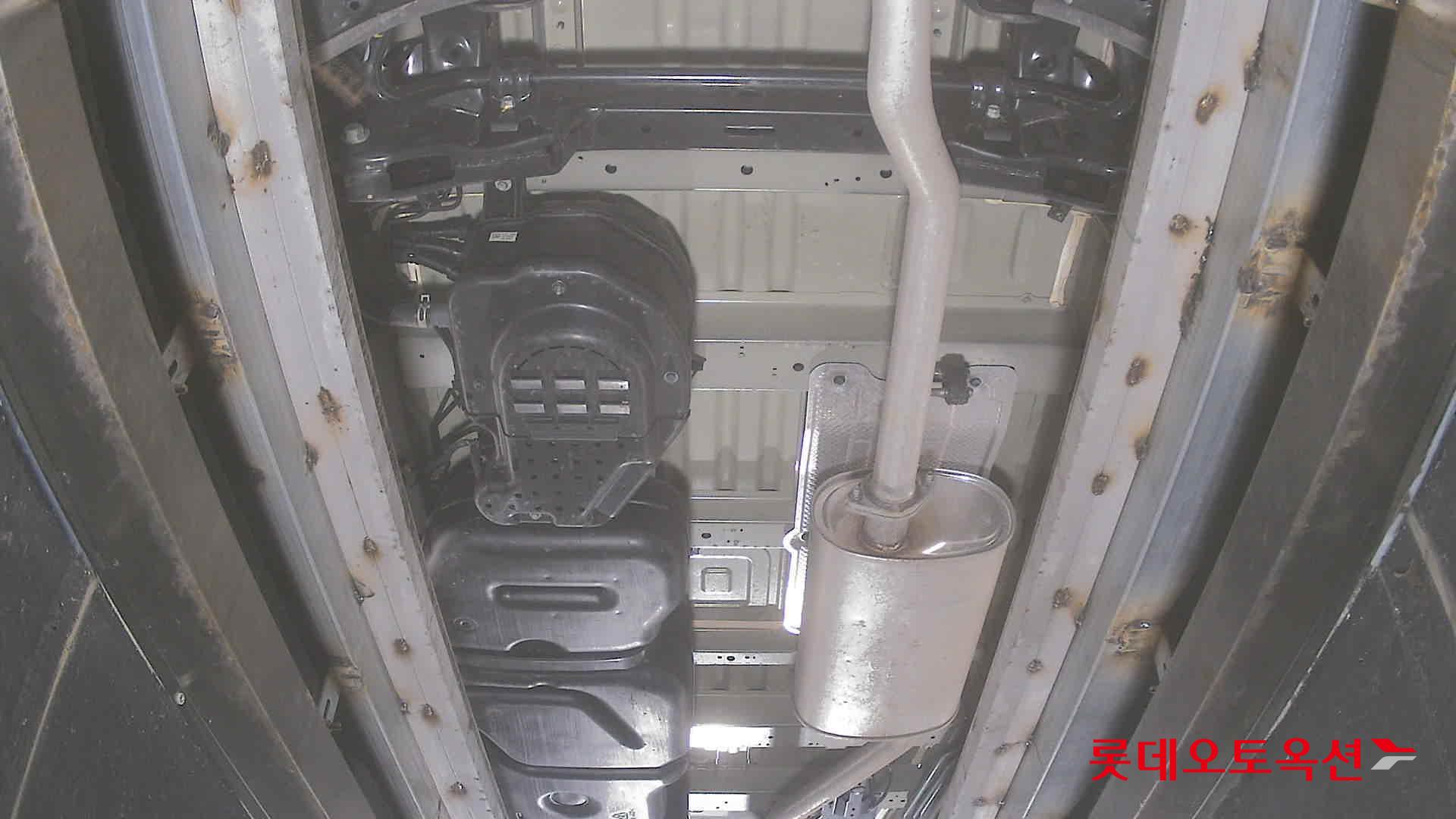 2023 - hyundai staria