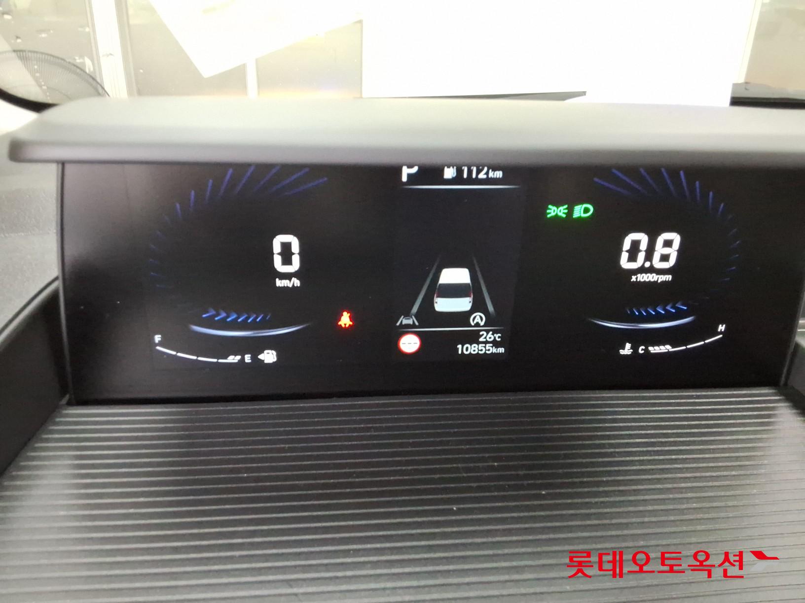 2023 - hyundai staria
