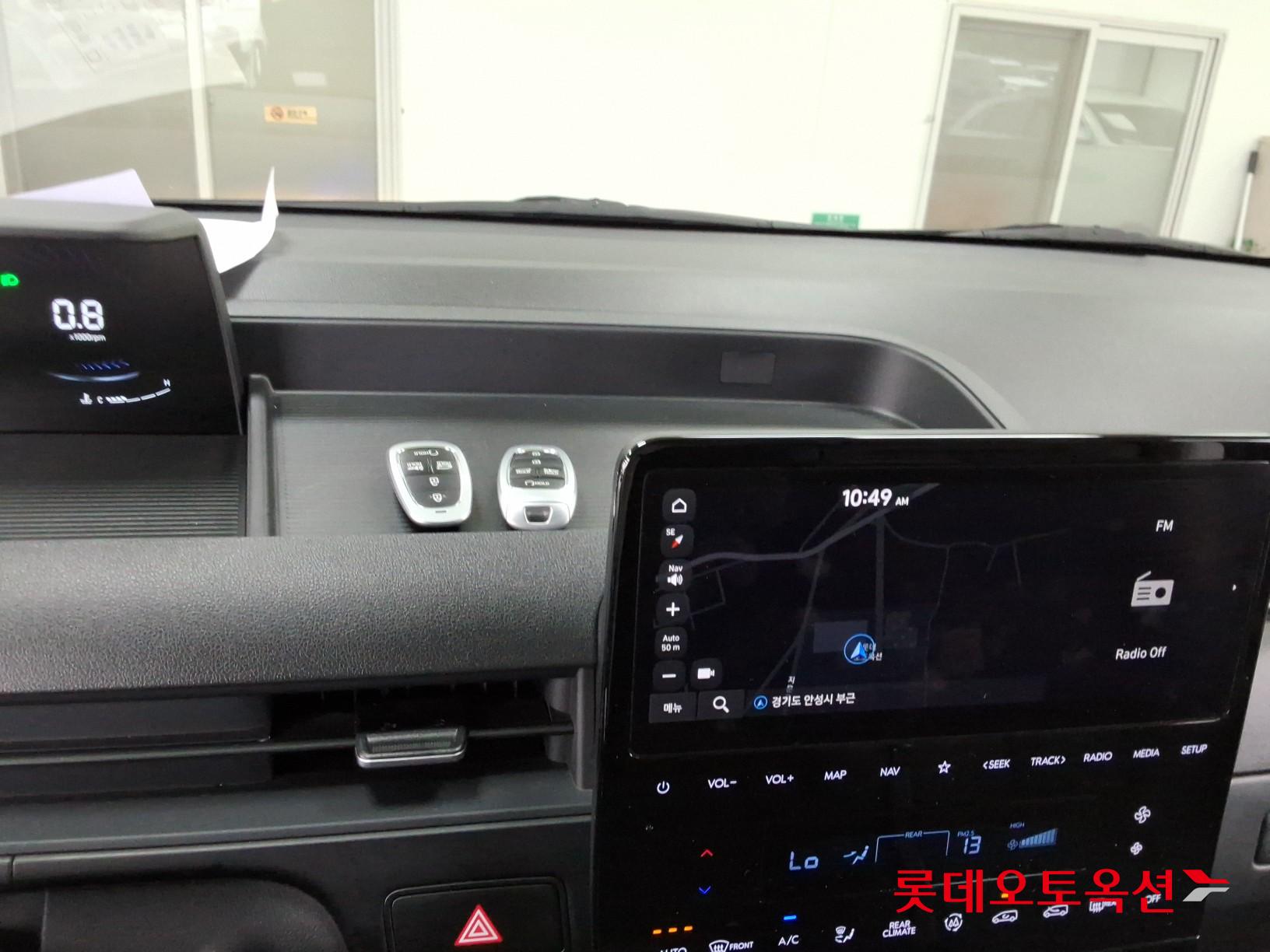 2023 - hyundai staria