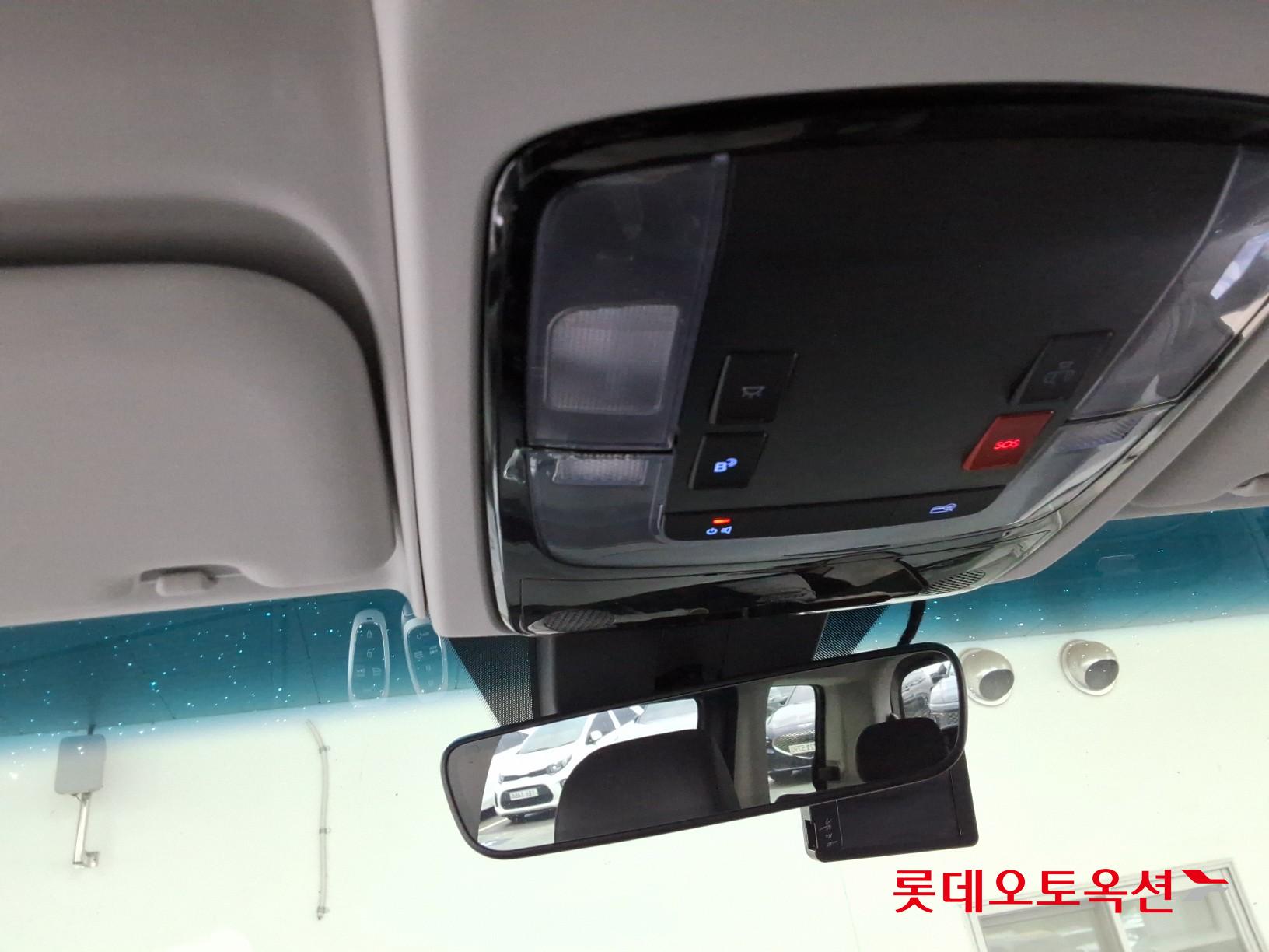 2023 - hyundai staria