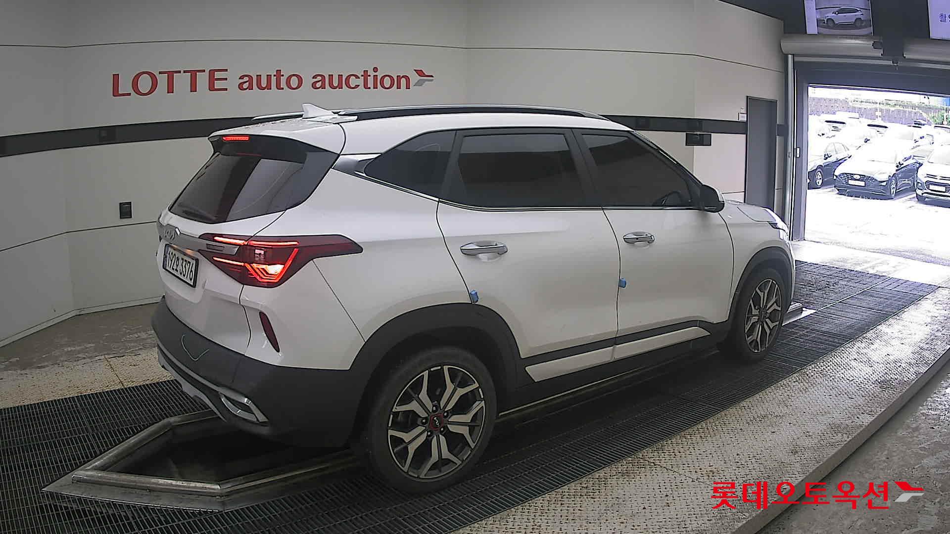 2023 - kia seltos