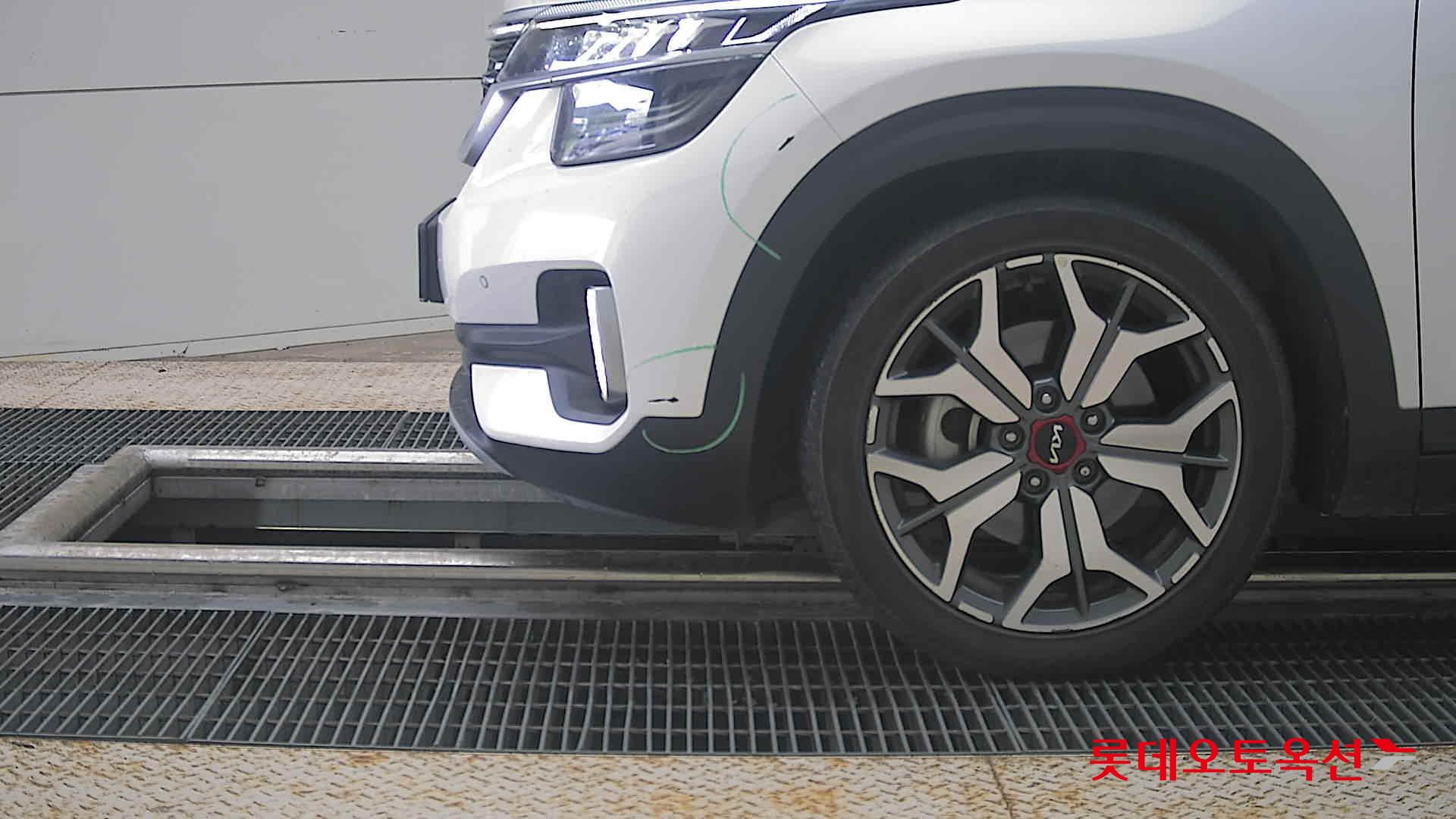 2023 - kia seltos