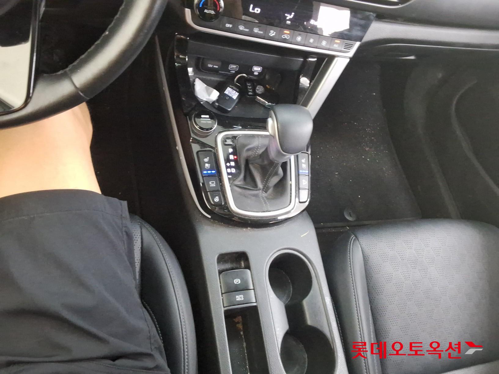 2023 - kia seltos