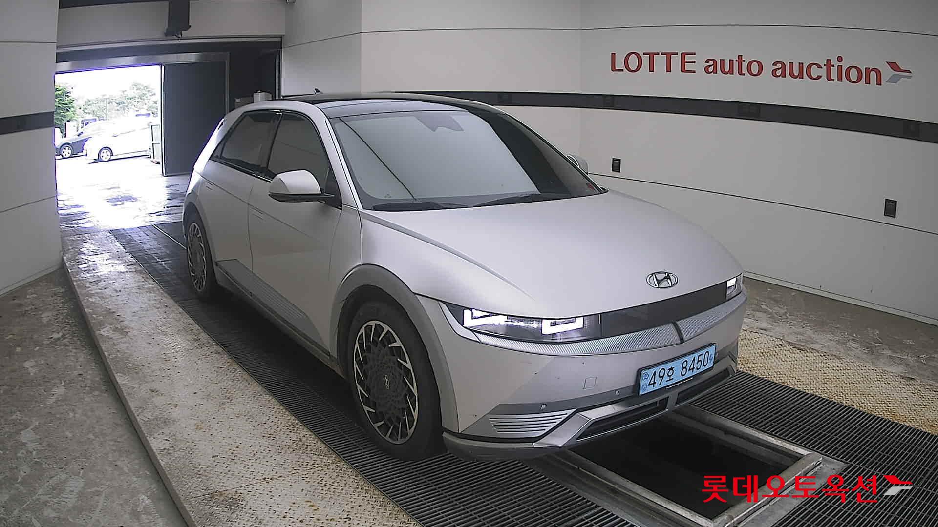 2022 - hyundai ioniq