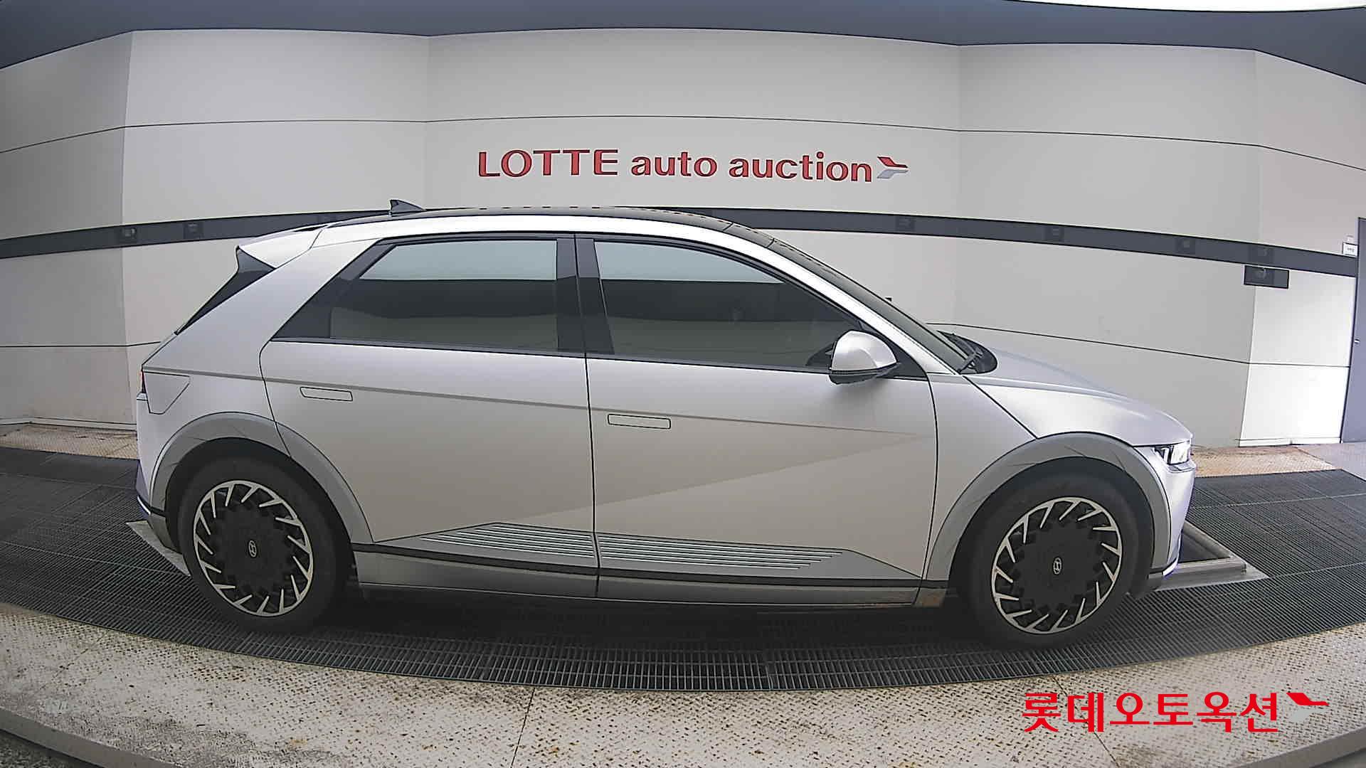 2022 - hyundai ioniq