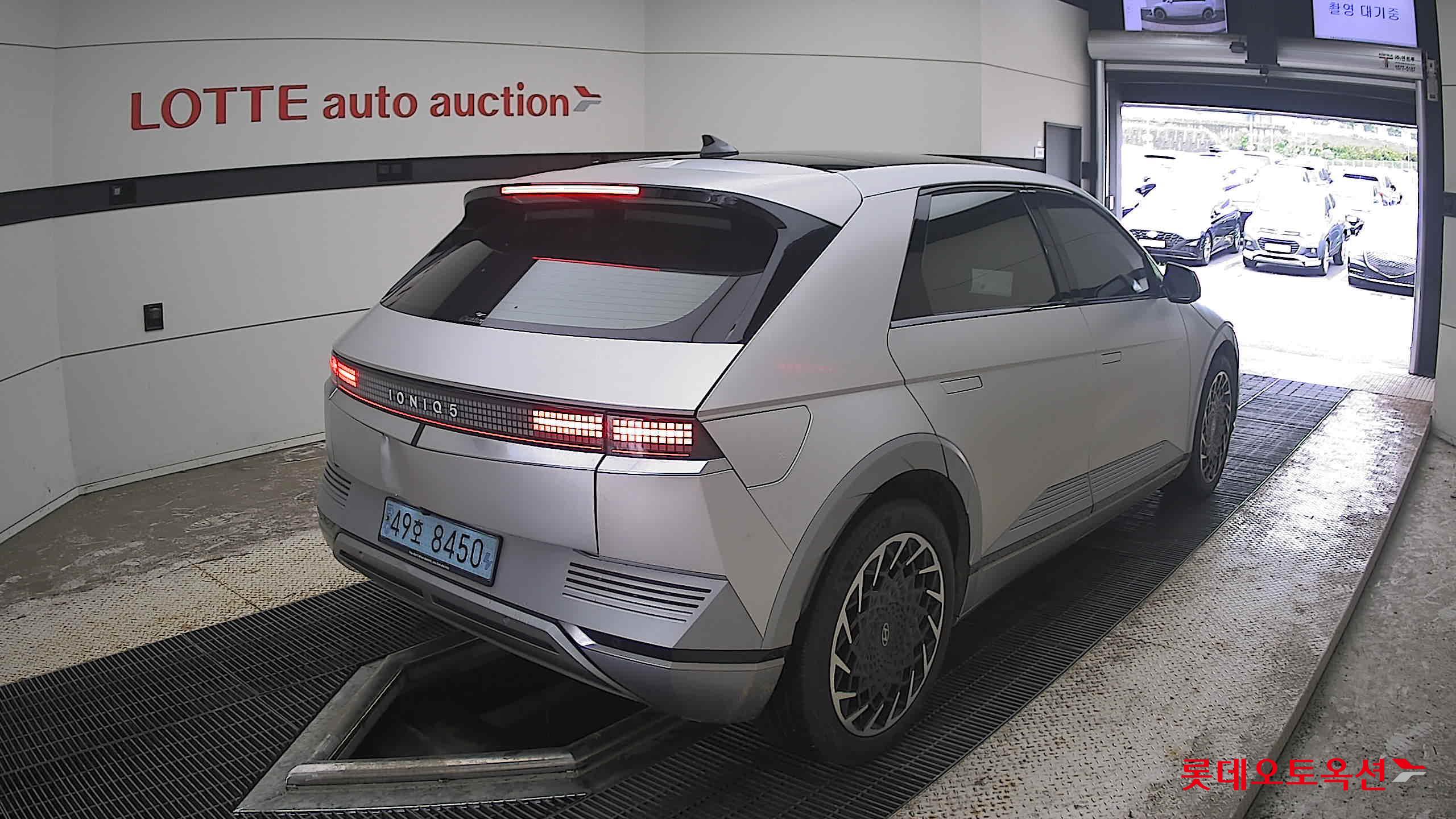 2022 - hyundai ioniq