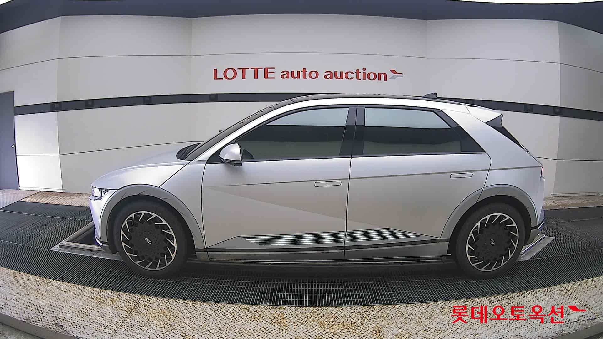 2022 - hyundai ioniq