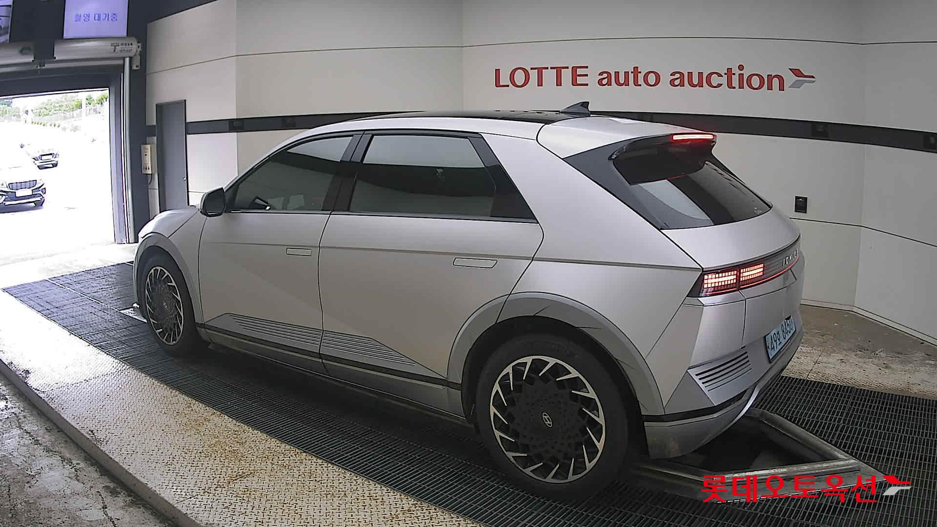 2022 - hyundai ioniq