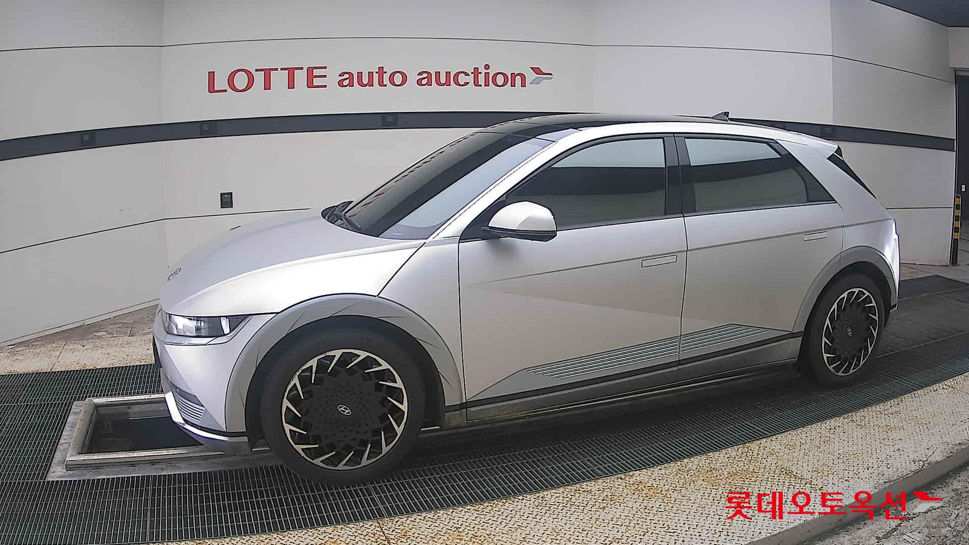 2022 - hyundai ioniq