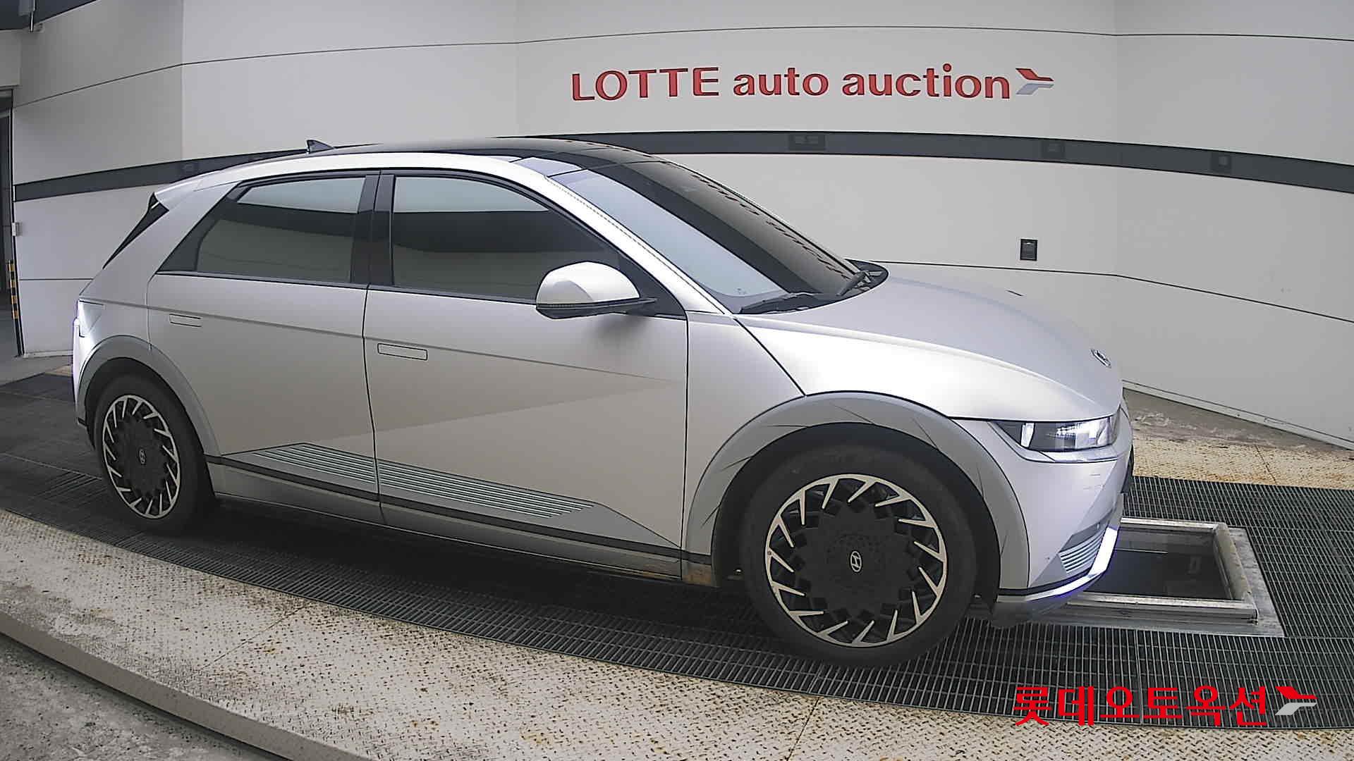 2022 - hyundai ioniq
