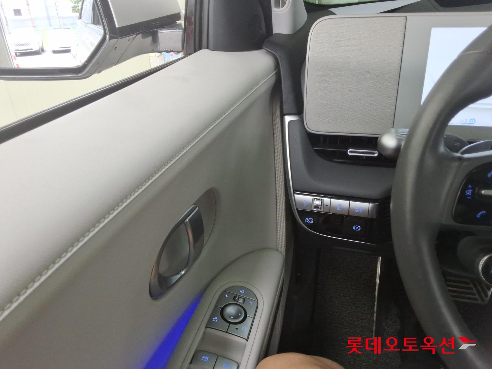 2022 - hyundai ioniq