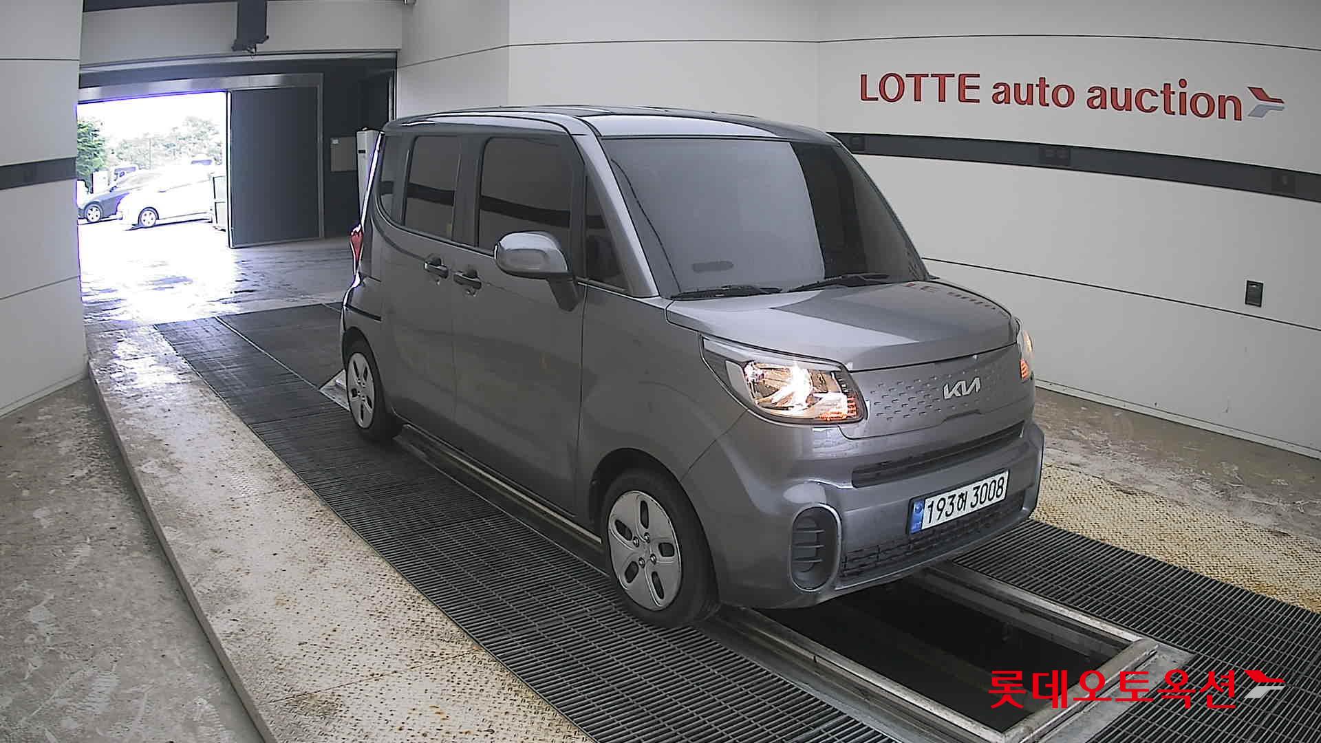 2022 - kia ray