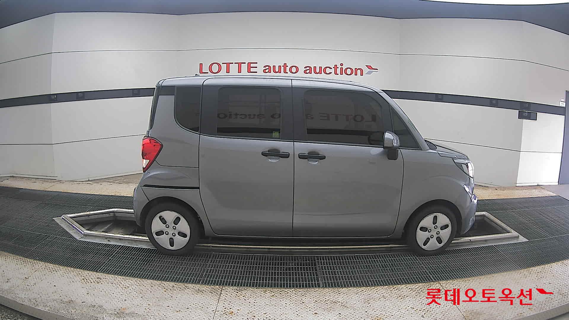 2022 - kia ray