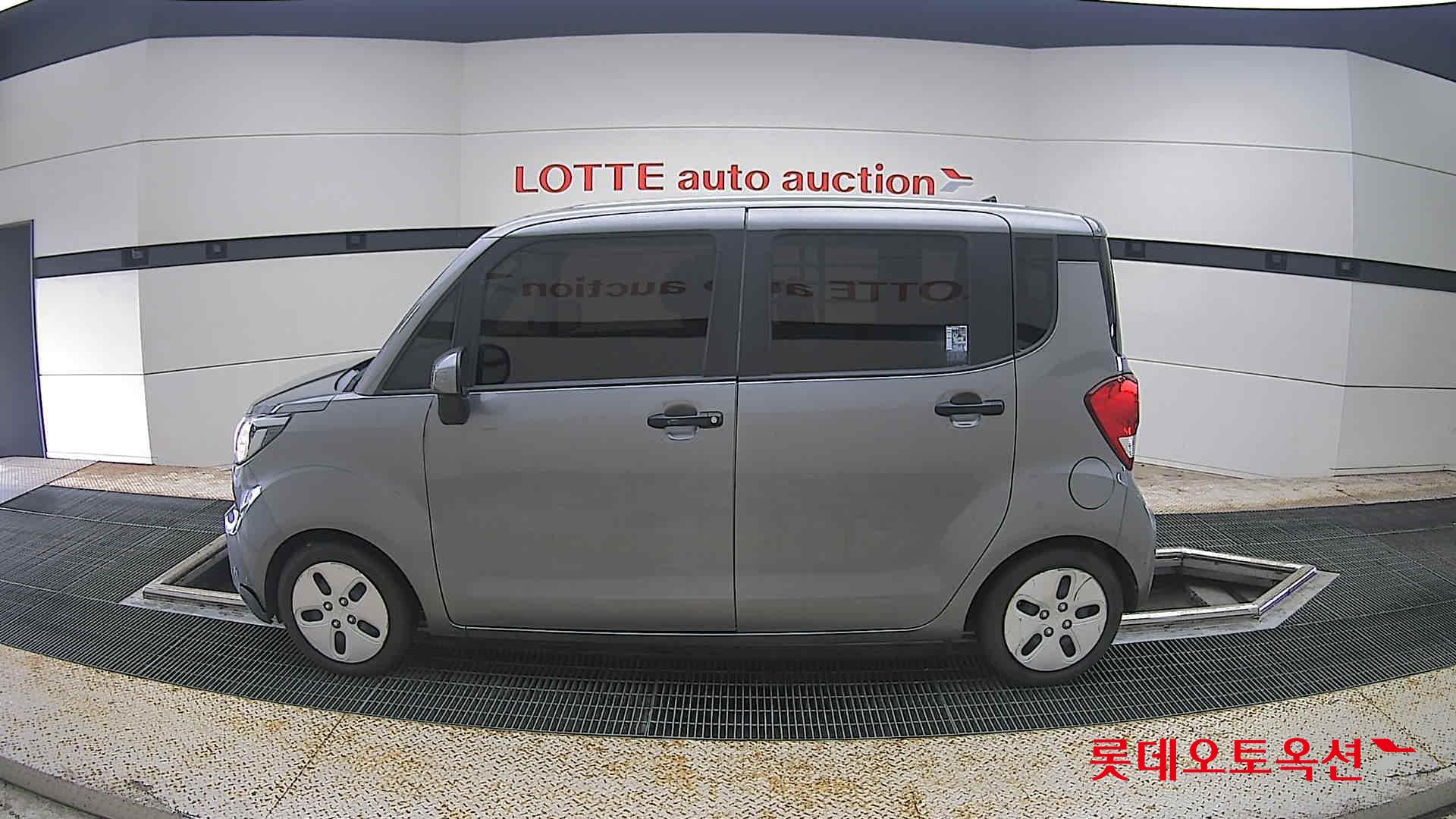 2022 - kia ray
