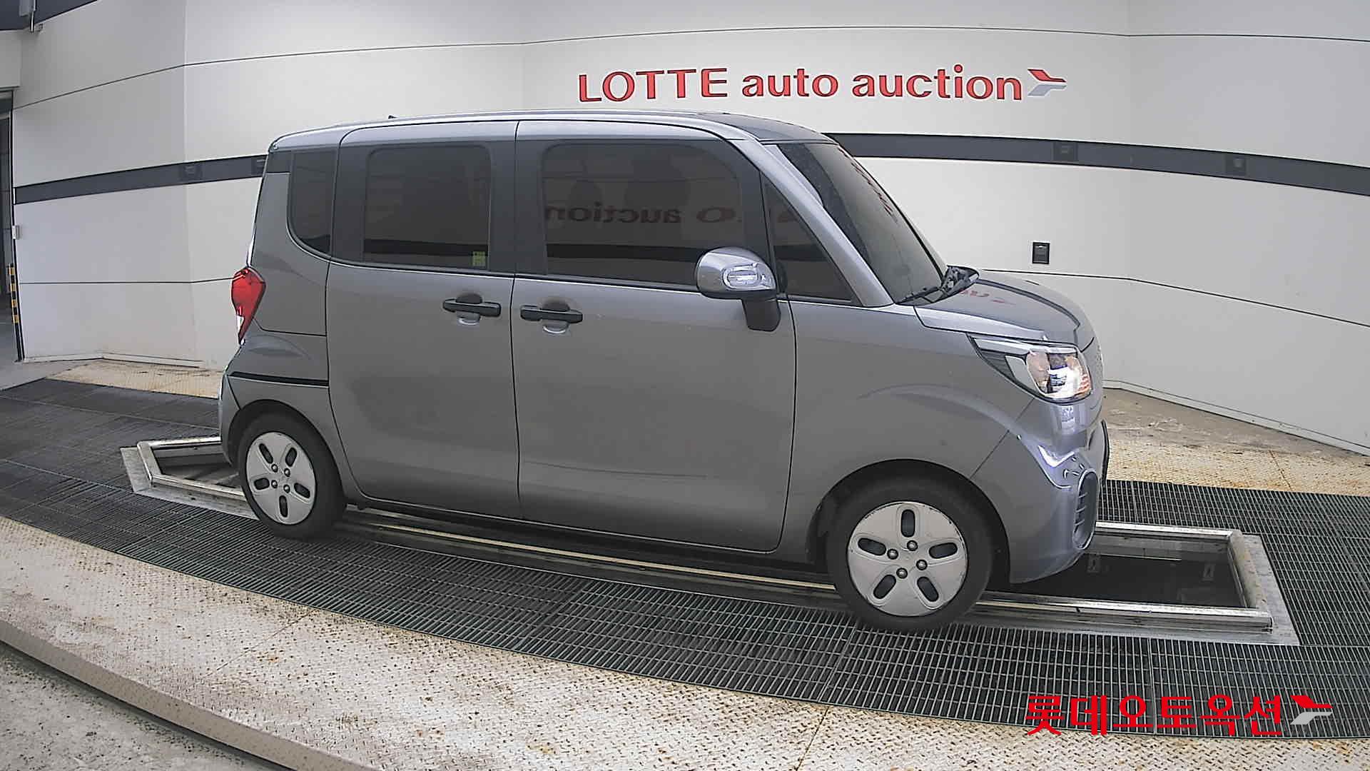 2022 - kia ray