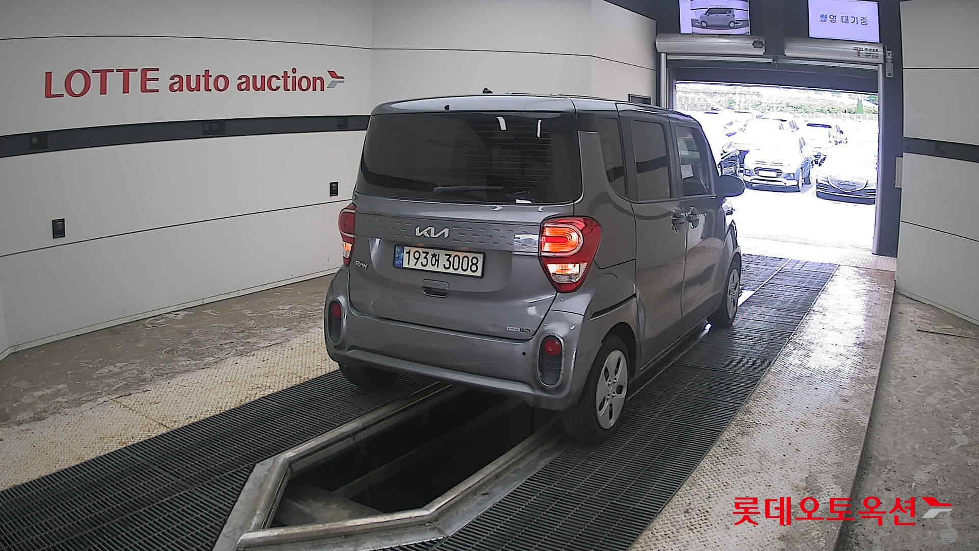 2022 - kia ray